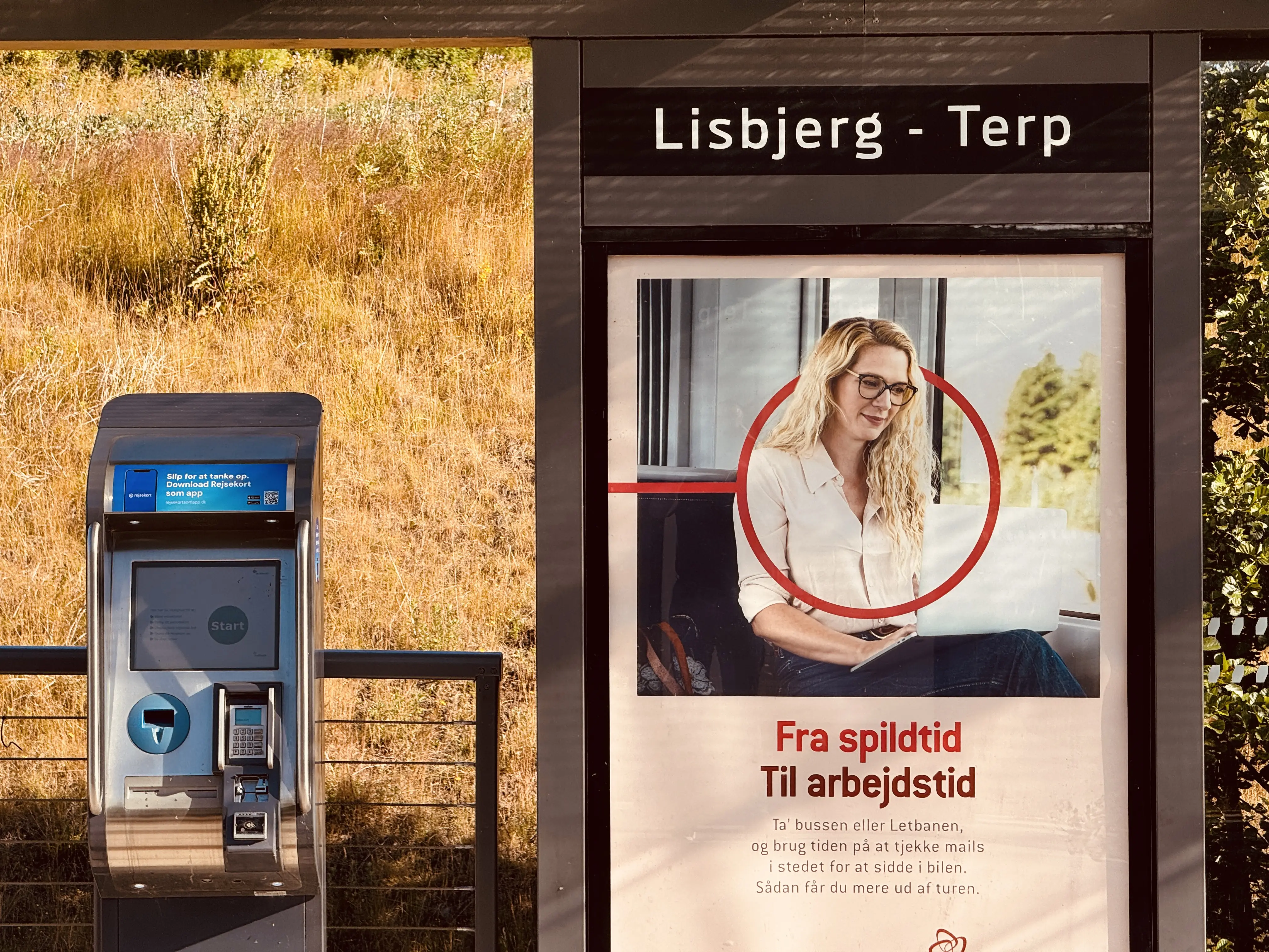 Billede af Lisbjerg - Terp Letbanestation. Billede af Lisbjerg - Terp Letbanestation.