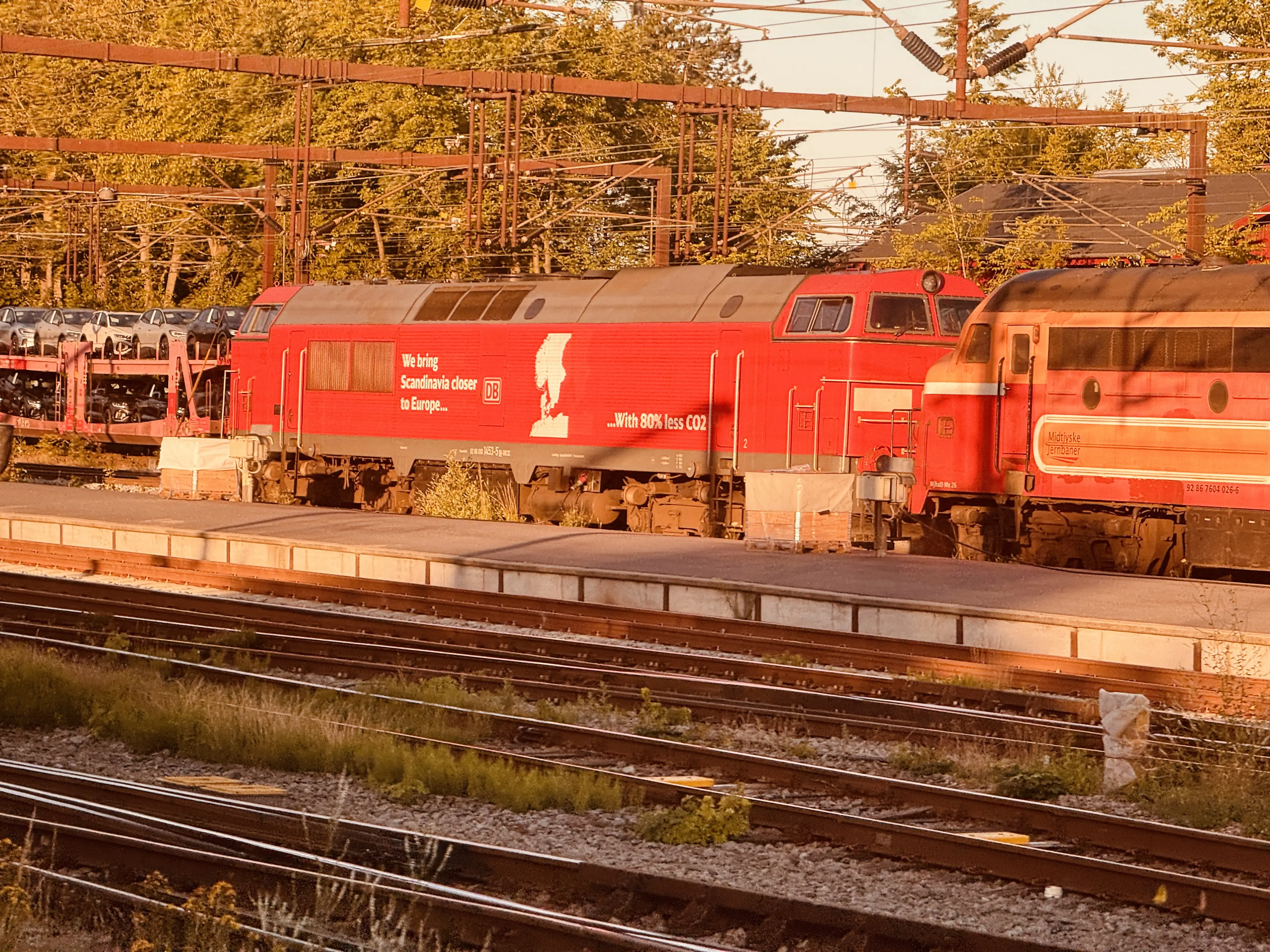 Billede af DBCSC MZ 1453, tidligere DSB MZ 1453 fotograferet ud for Fredericia Station. Billede af DBCSC MZ 1453, tidligere DSB MZ 1453 fotograferet ud for Fredericia Station.