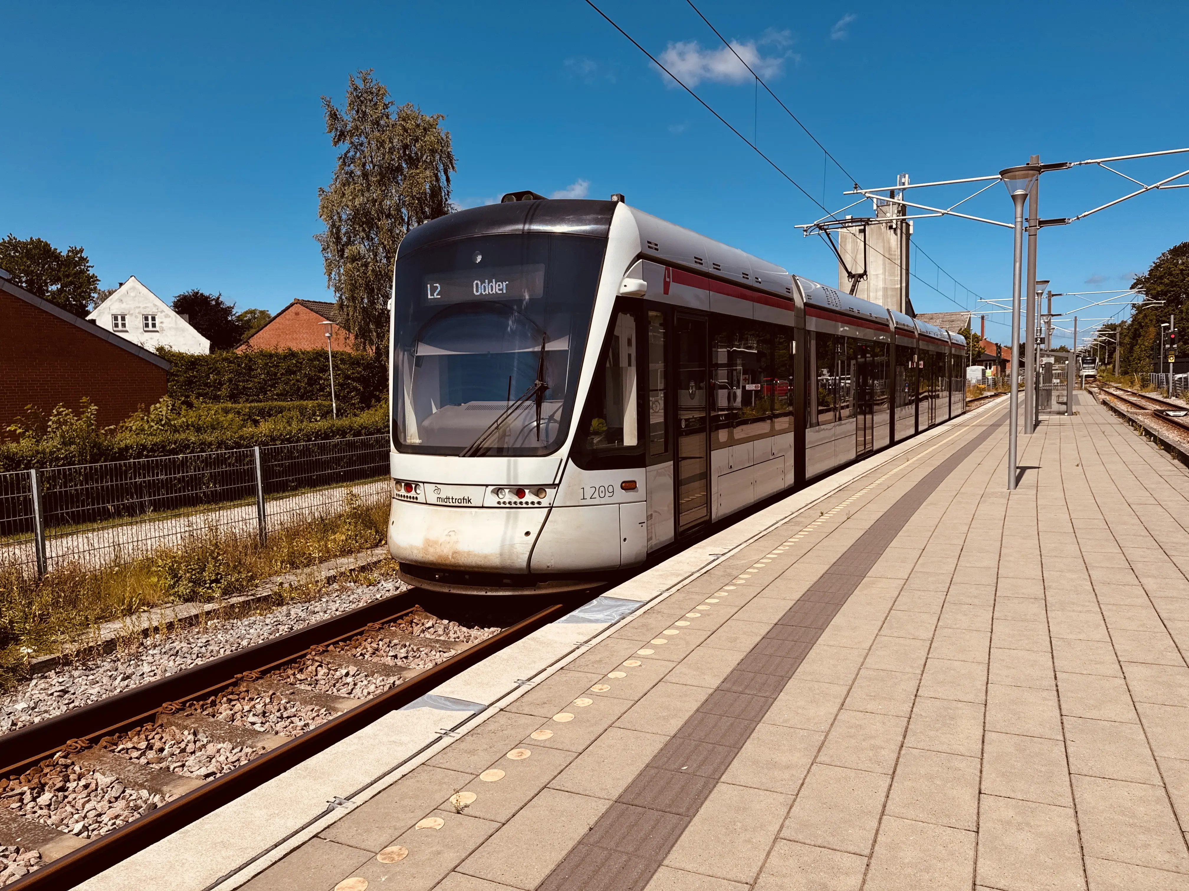 Billede af Aarhus Letbane togsæt 1109 fotograferet ud for Malling Letbanestation.