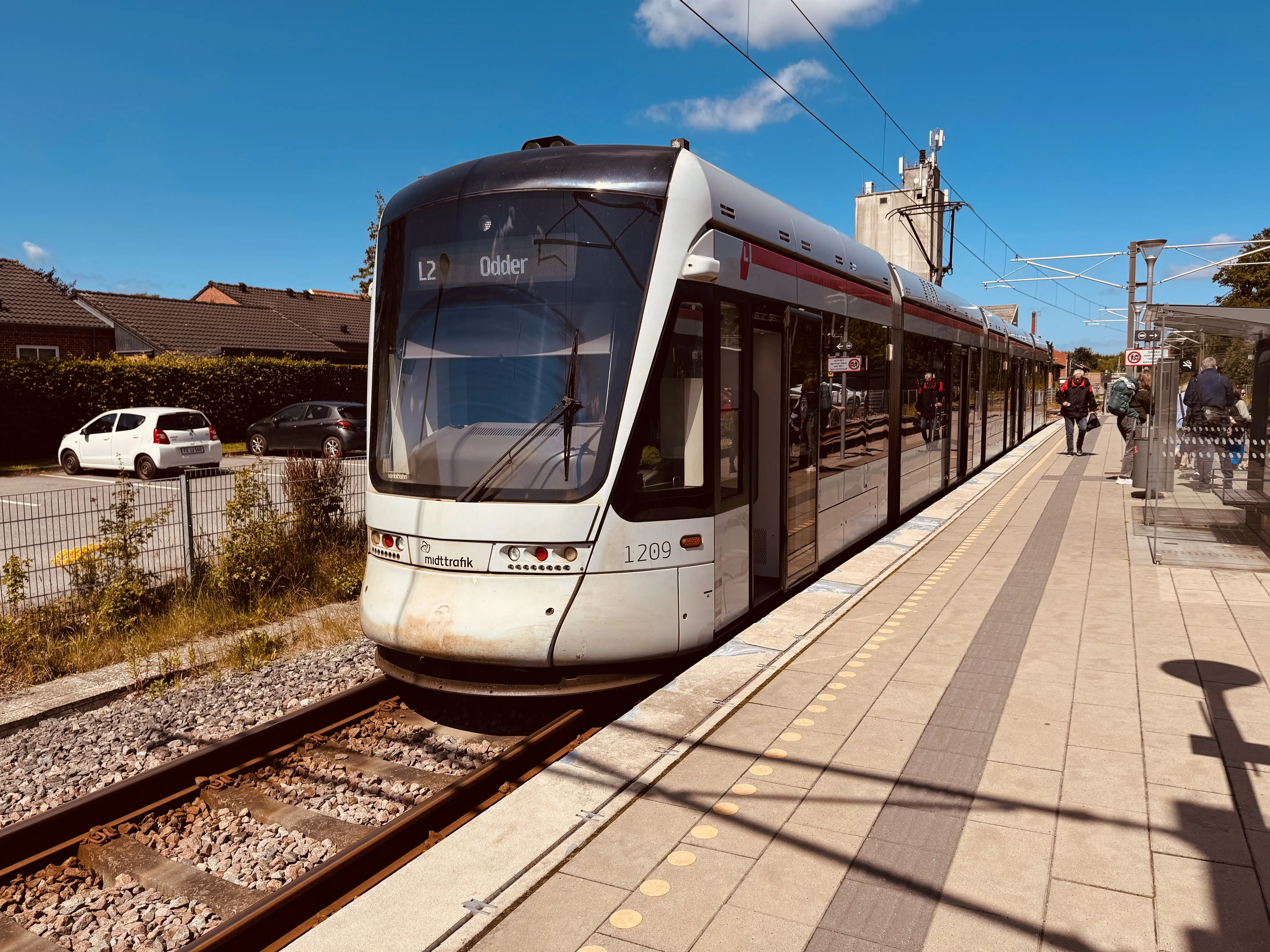 Billede af Aarhus Letbane togsæt 1113 fotograferet ud for Malling Letbanestation.