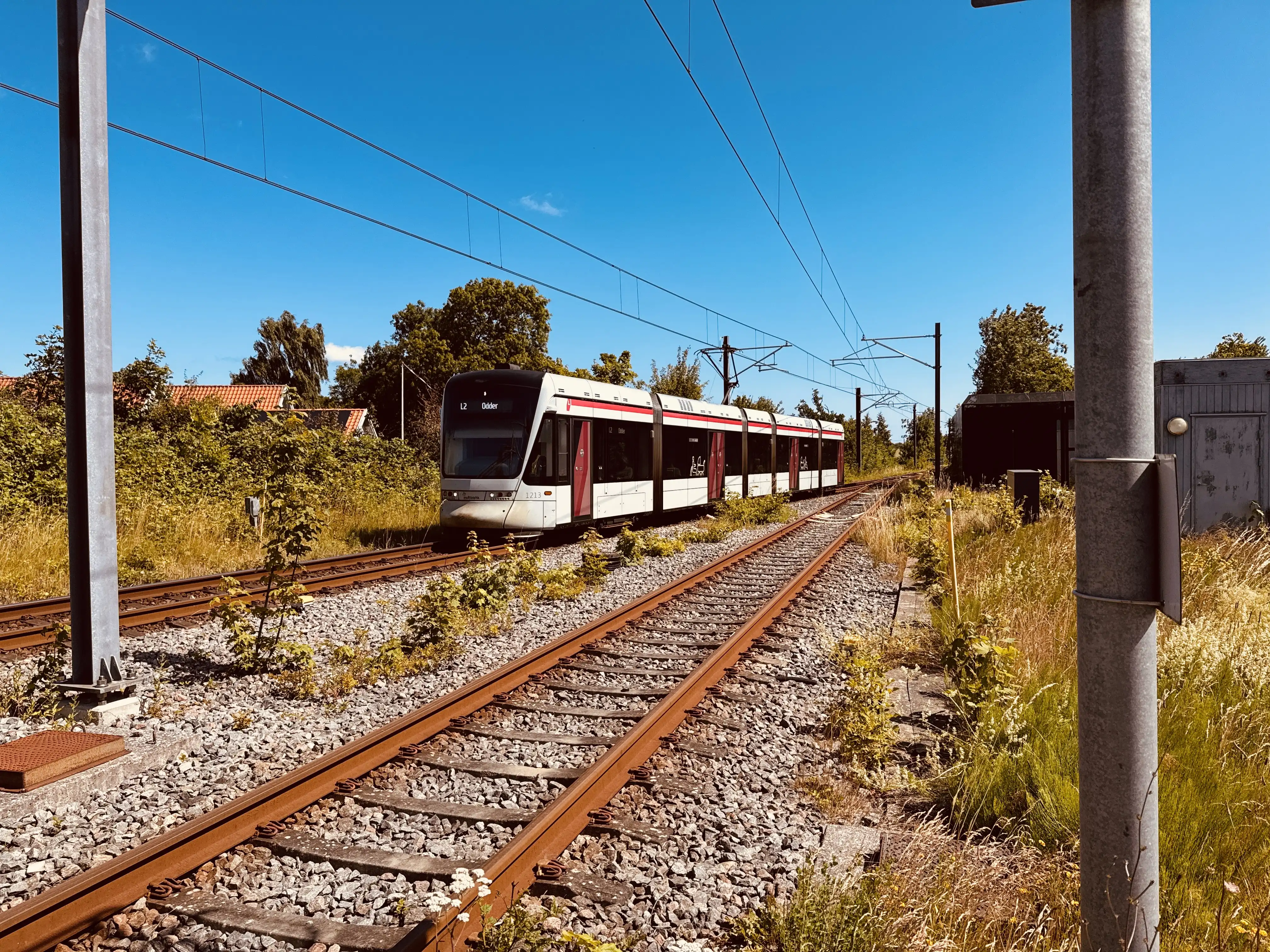 Billede af Aarhus Letbane togsæt 1113 fotograferet ud for Assedrup Letbanestation.