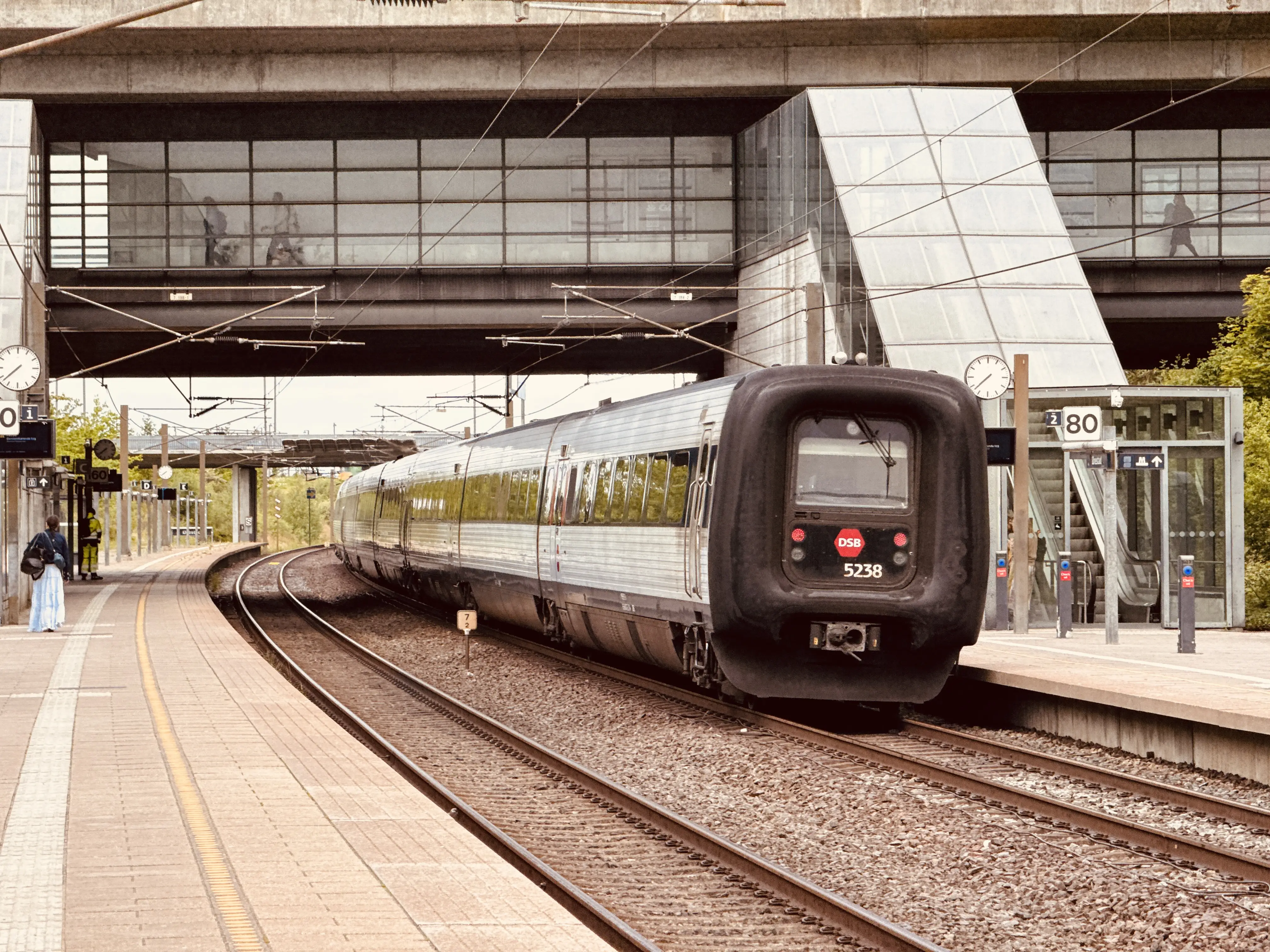 Billede af DSB MF 5038 fotograferet ud for Ørestad Trinbræt.