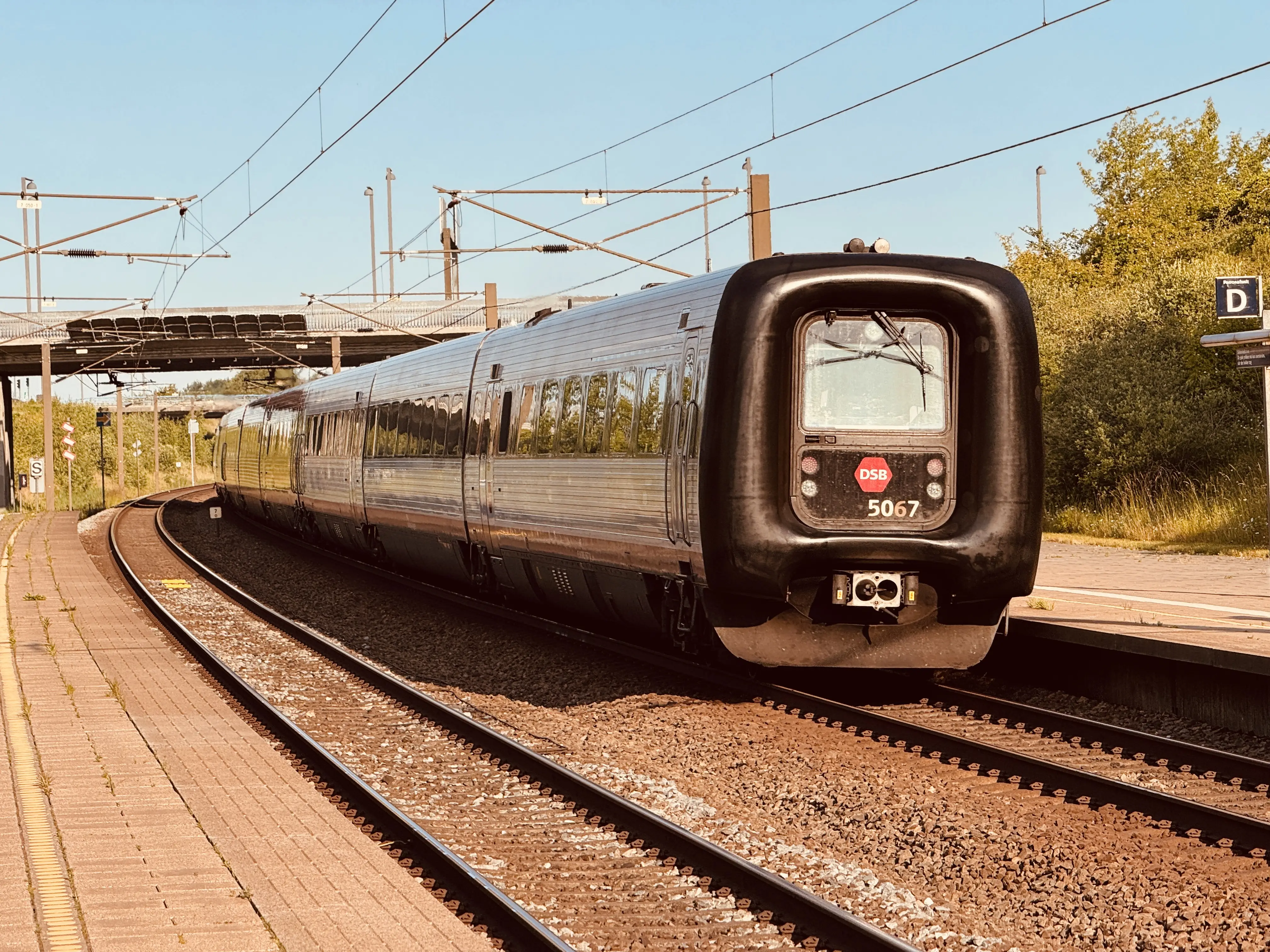 Billede af DSB MF 5067 fotograferet ud for Ørestad Trinbræt.
