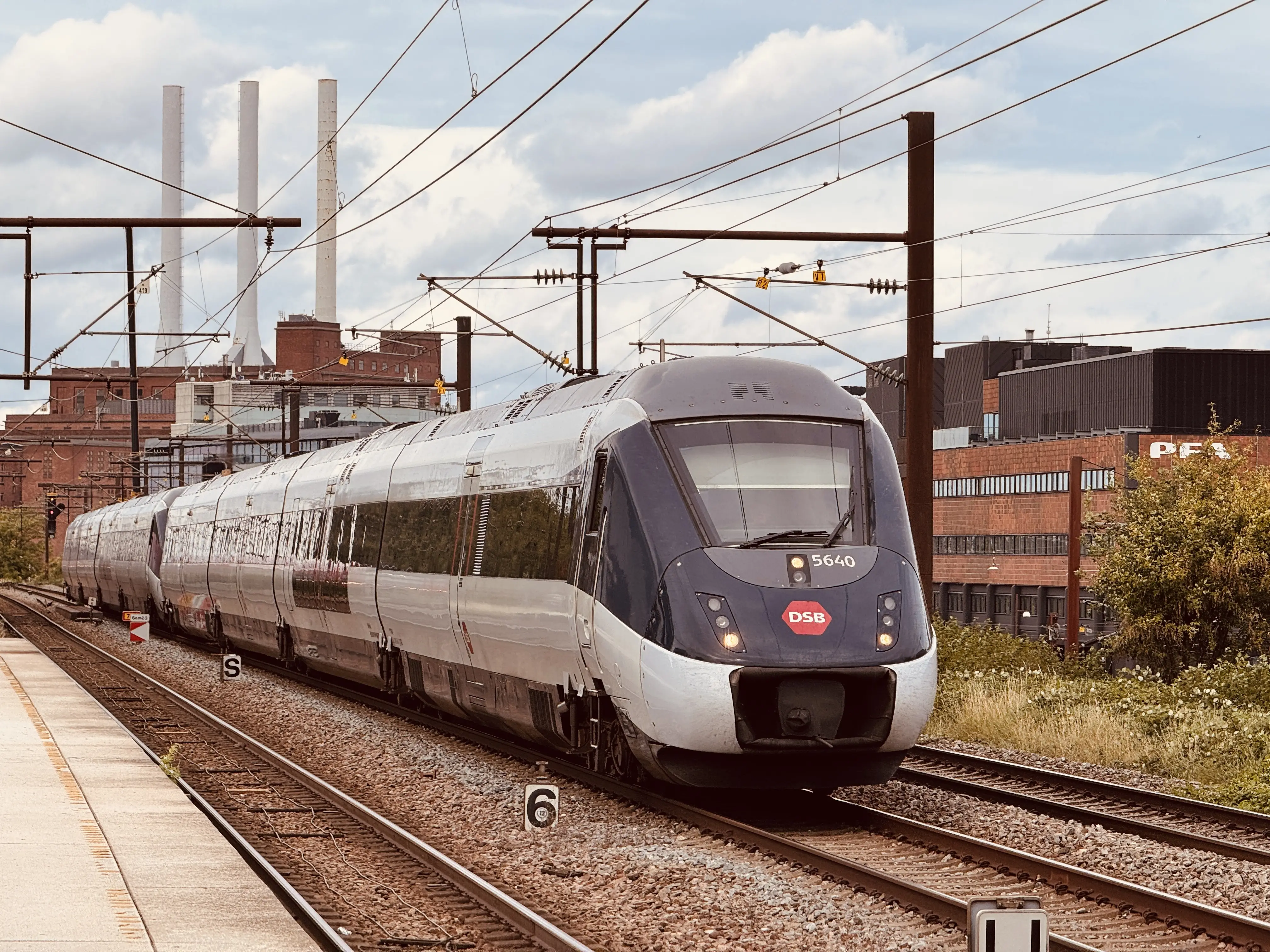 Billede af DSB MG 5640 fotograferet ud for Nordhavn S-togstrinbræt. Billede af DSB MG 5640 fotograferet ud for Nordhavn S-togstrinbræt.