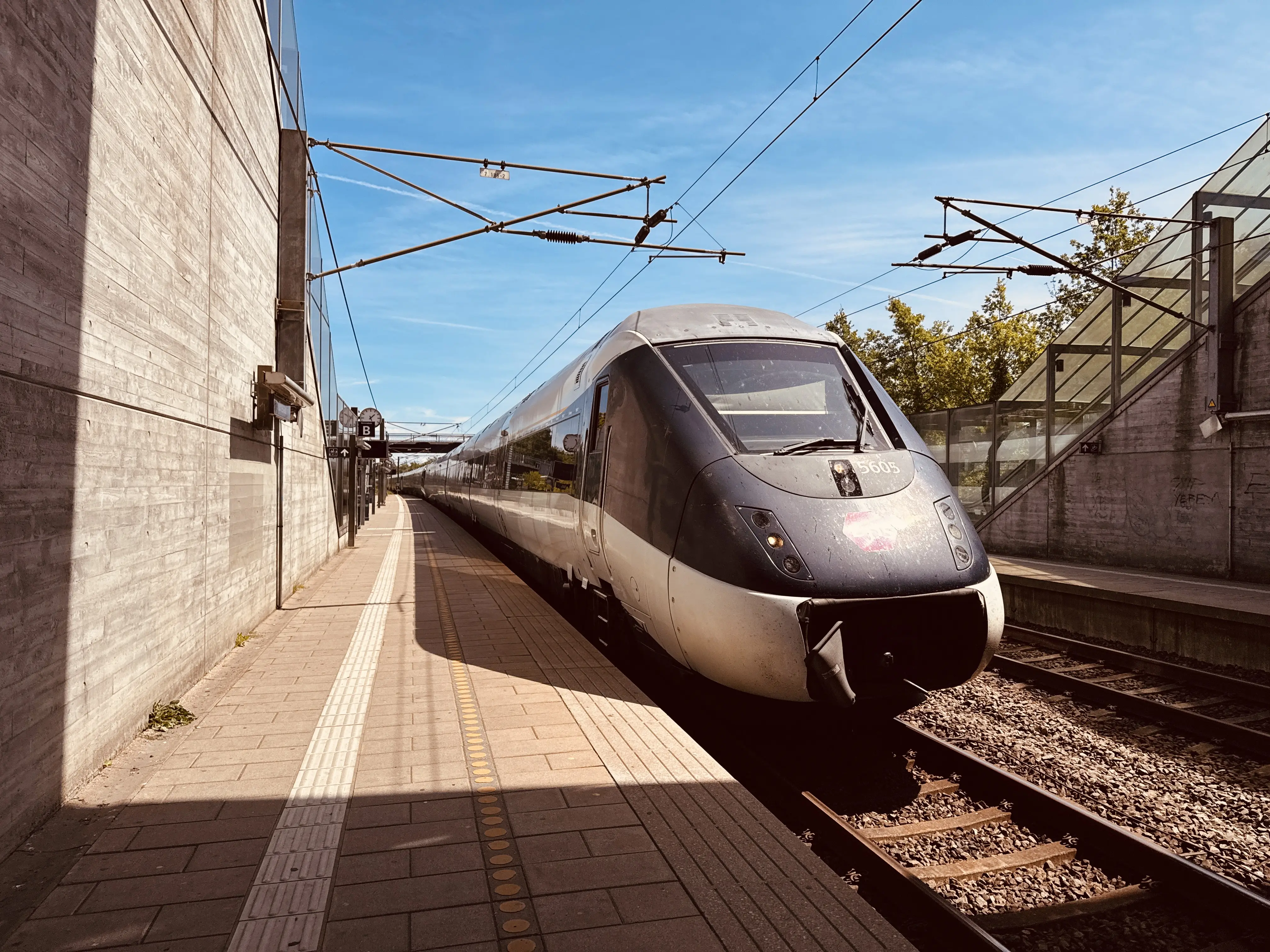 Billede af DSB MG 5605 fotograferet ud for Ørestad Trinbræt.