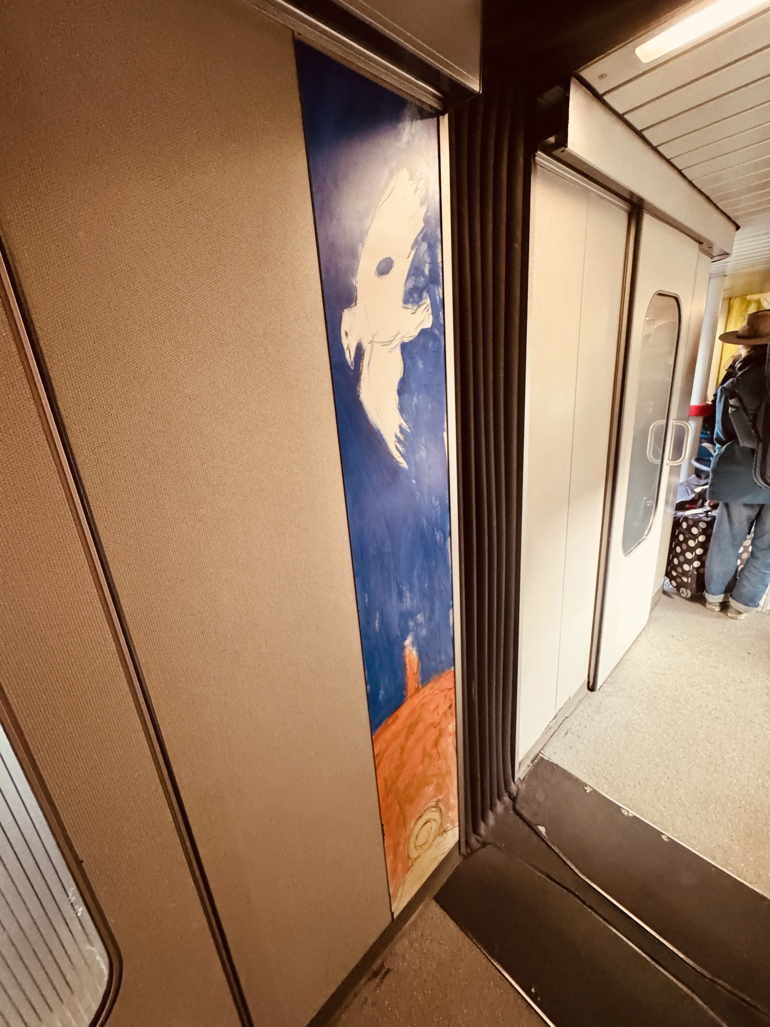 Billede af udsmykningen i DSB ER 2007.