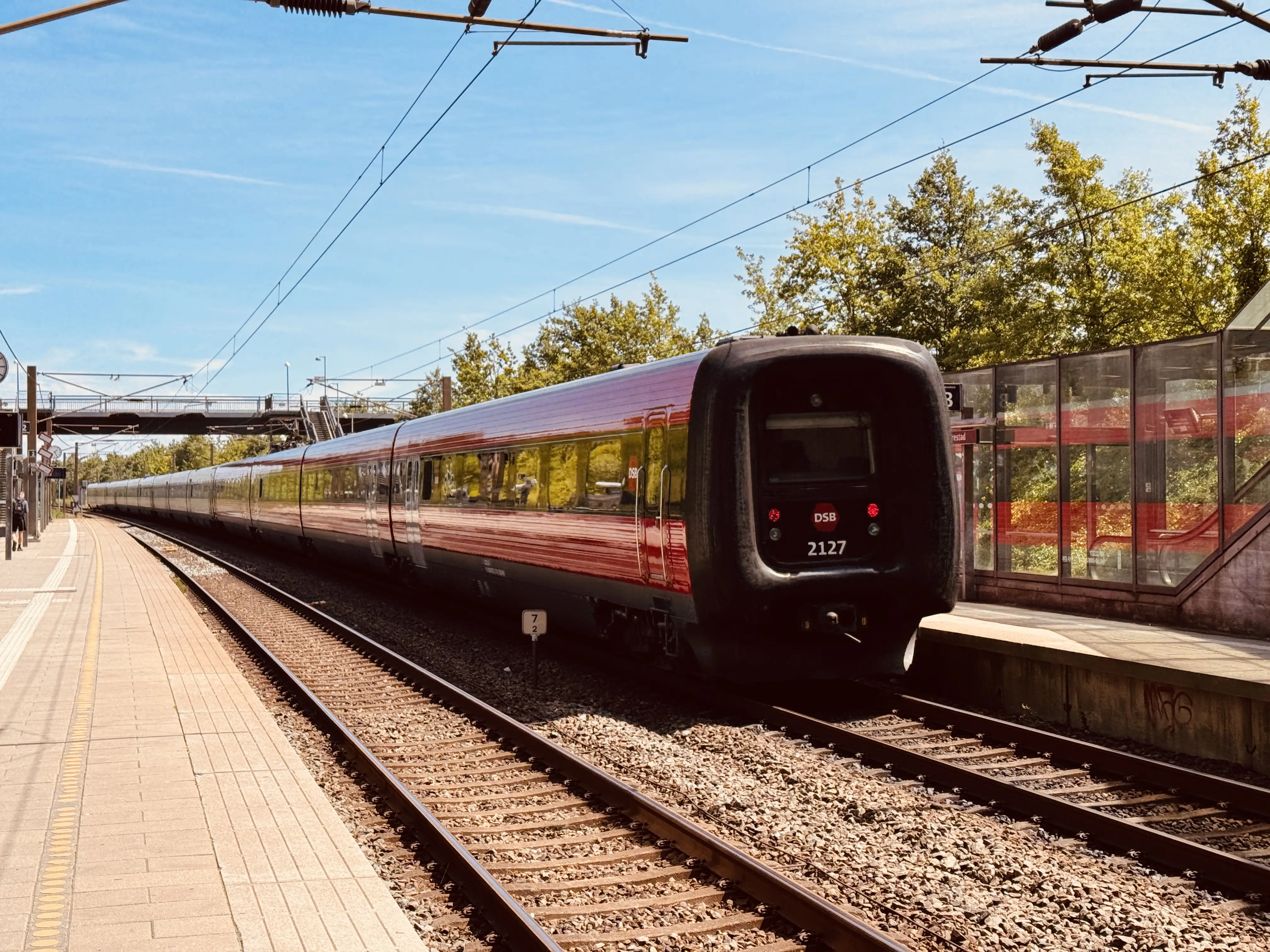 Billede af DSB ER 2027 fotograferet ud for Ørestad Trinbræt.