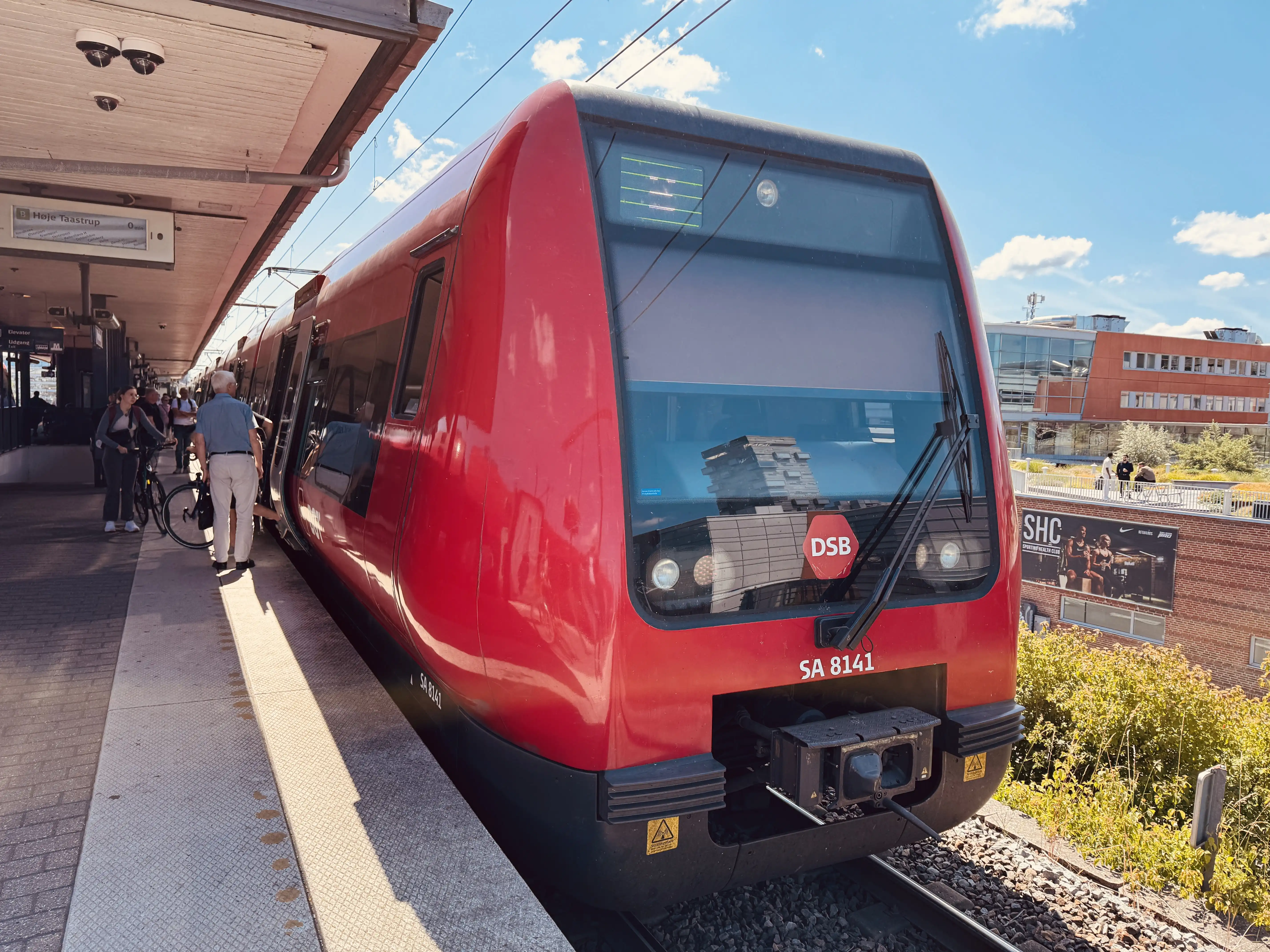 Billede af DSB SA 8141 fotograferet ud for Nordhavn S-togstrinbræt. Billede af DSB SA 8141 fotograferet ud for Nordhavn S-togstrinbræt.