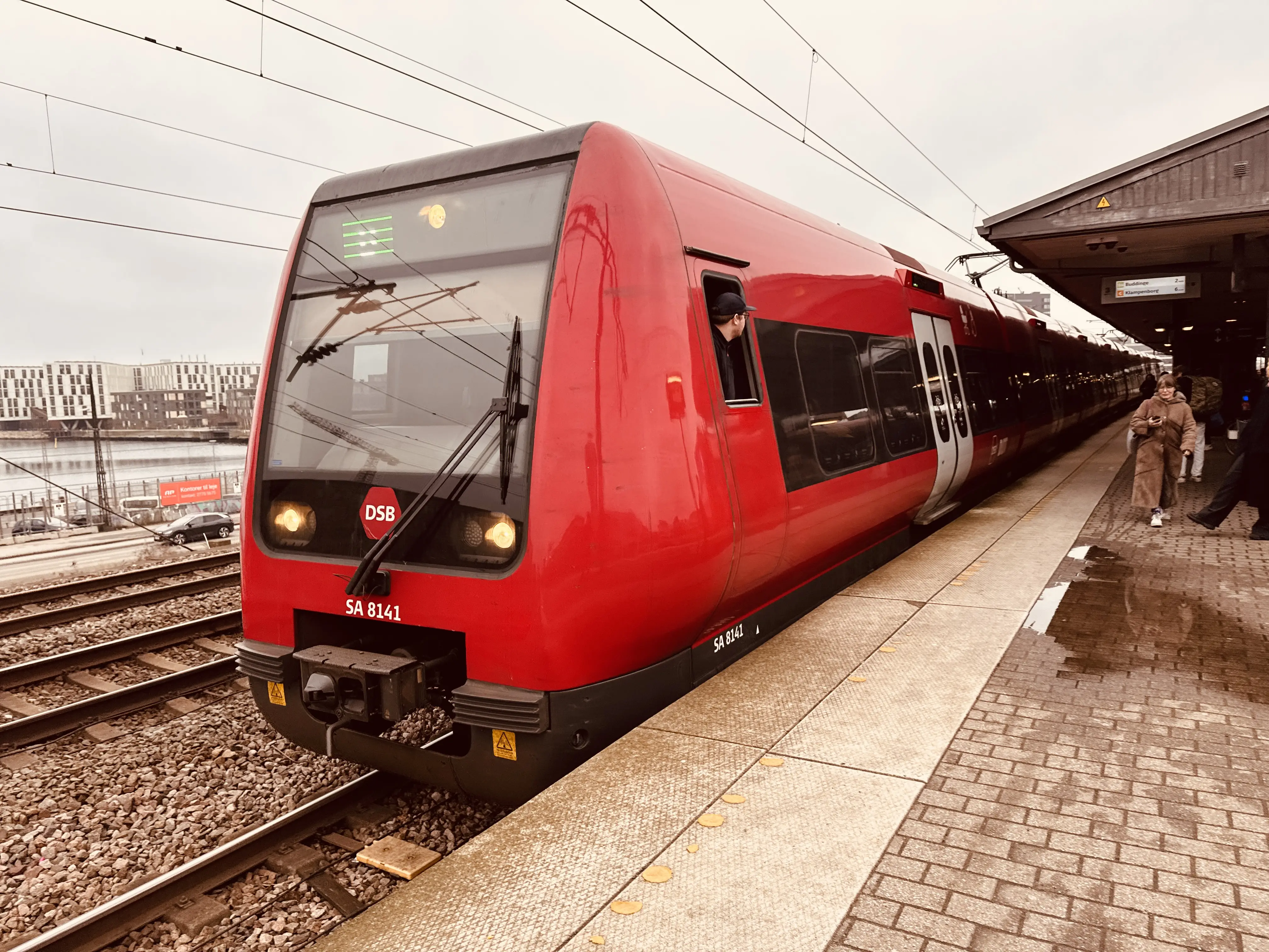 Billede af DSB SA 8141 fotograferet ud for Nordhavn S-togstrinbræt. Billede af DSB SA 8141 fotograferet ud for Nordhavn S-togstrinbræt.