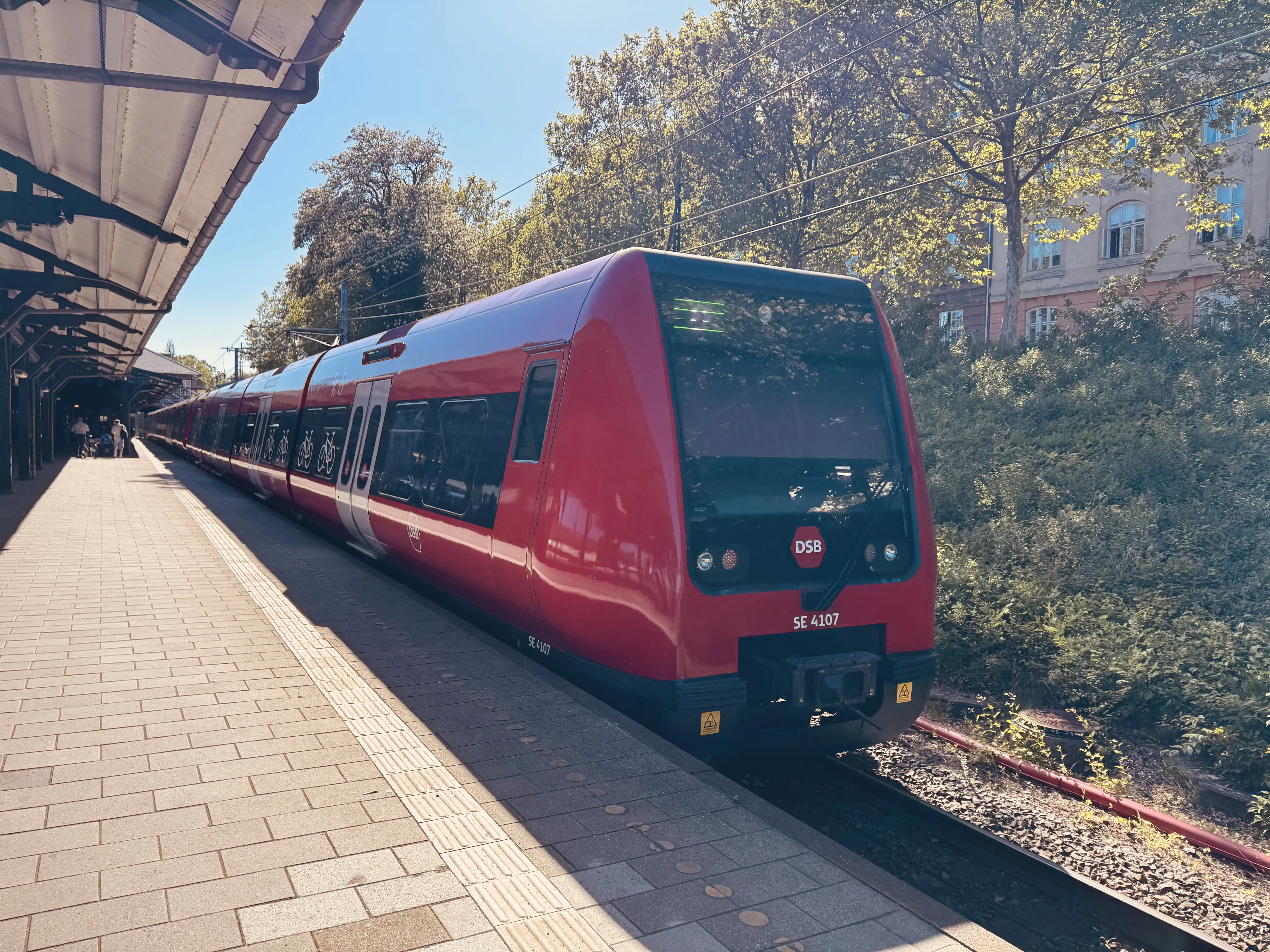 Billede af DSB SE 4107 fotograferet ud for Østerport Station.