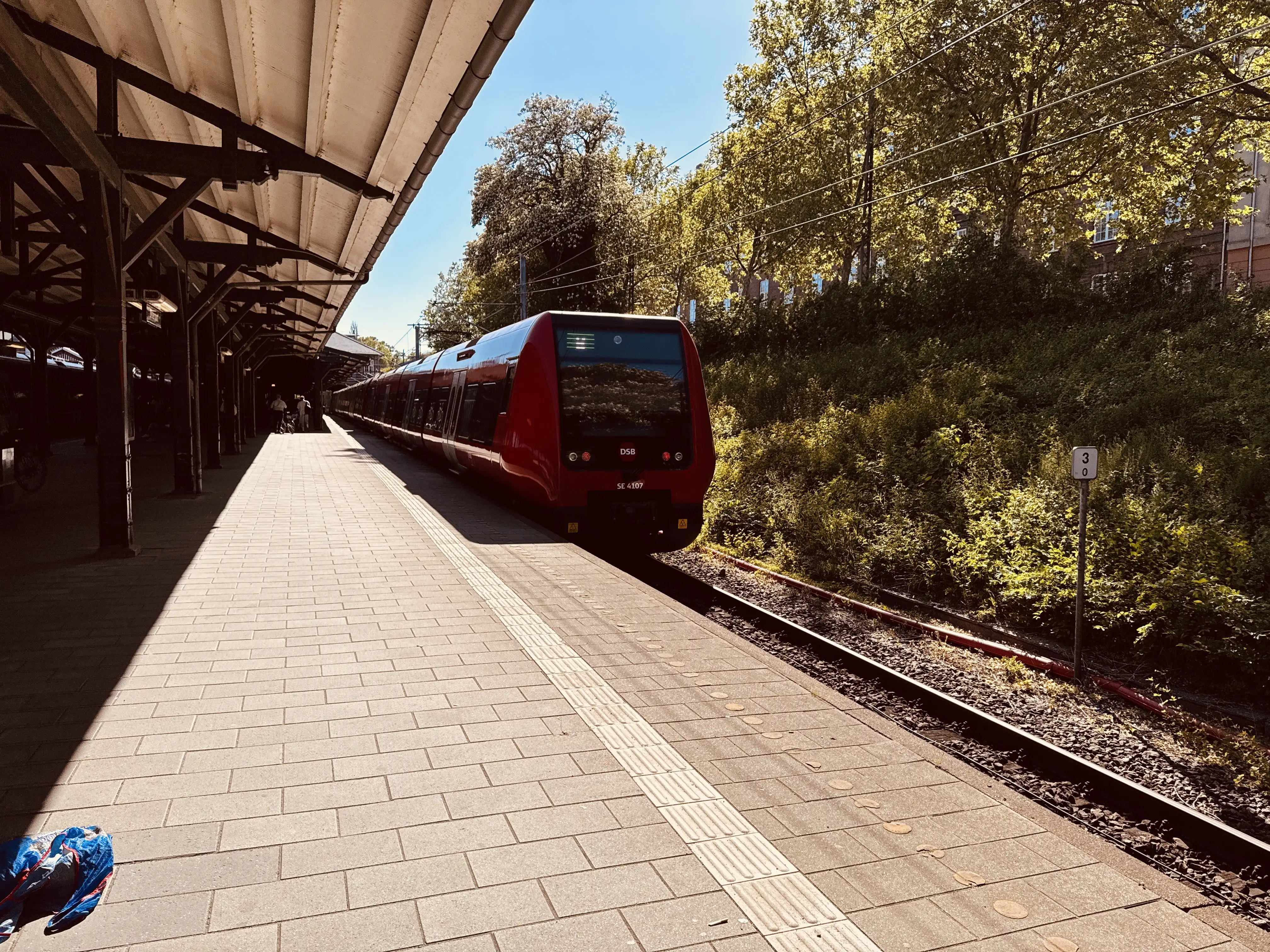 Billede af DSB SE 4107 fotograferet ud for Østerport Station.