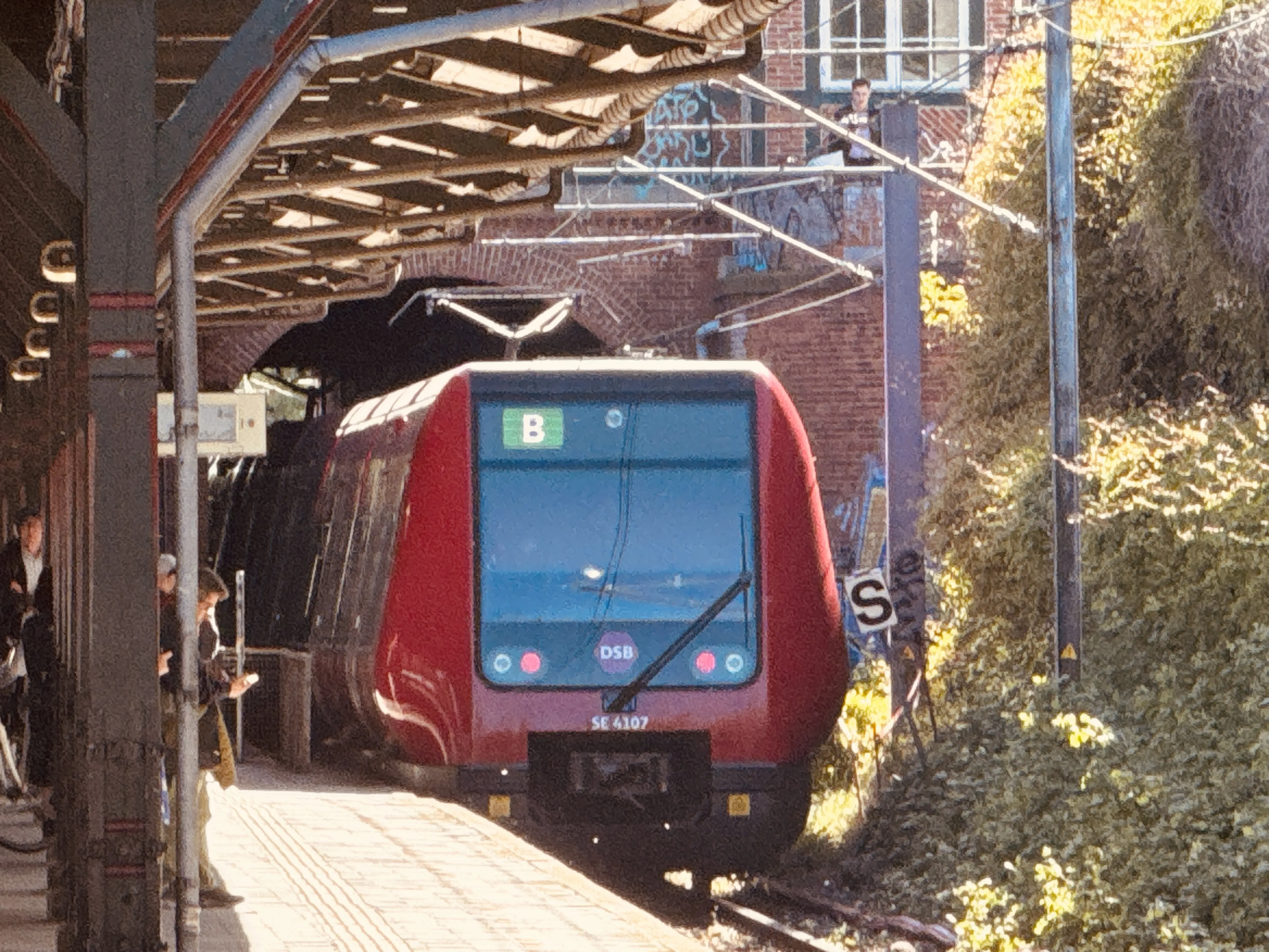 Billede af DSB SE 4107 fotograferet ud for Østerport Station.