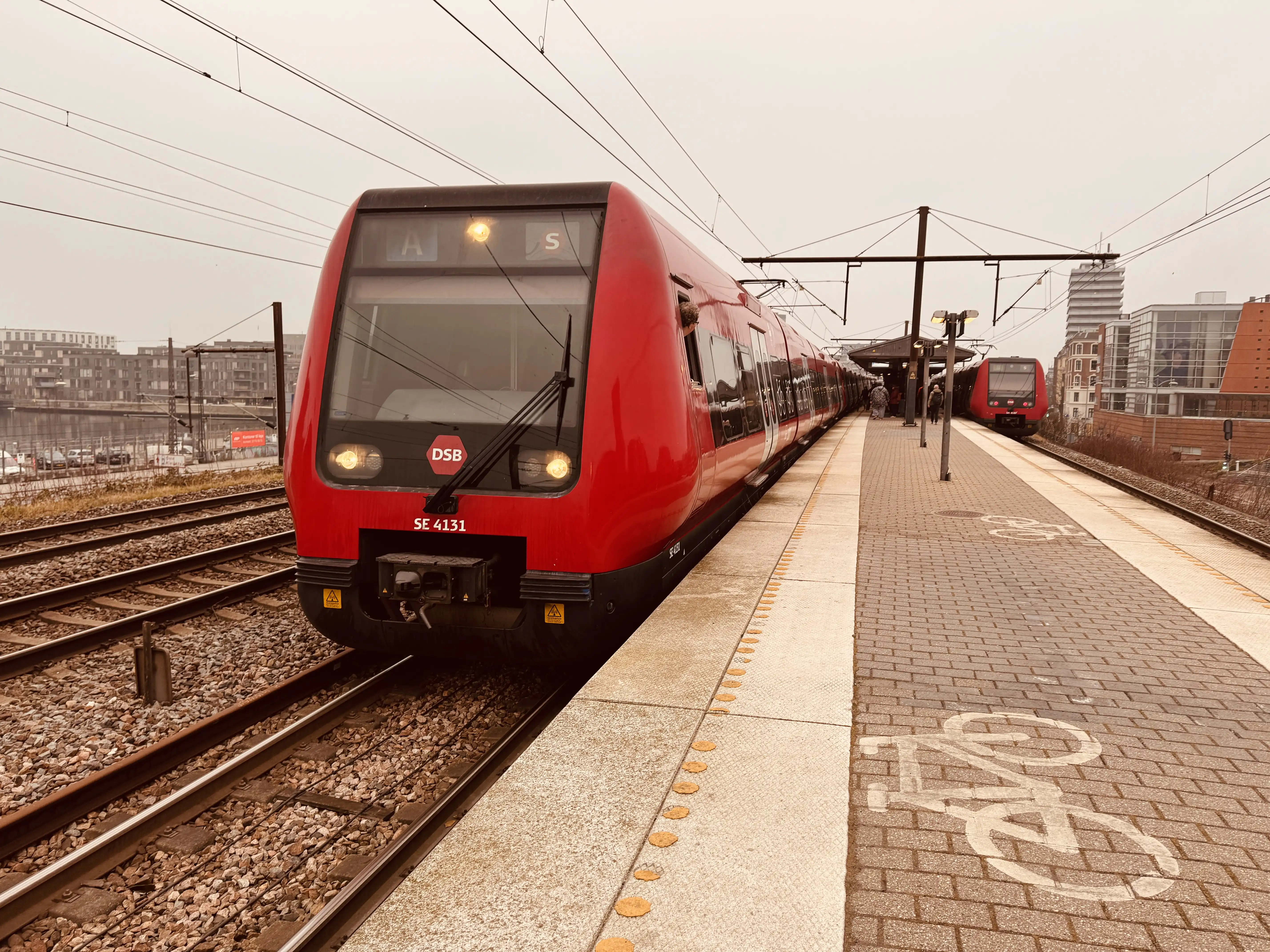 Billede af DSB SE 4131 fotograferet ud for Nordhavn S-togstrinbræt. Billede af DSB SE 4131 fotograferet ud for Nordhavn S-togstrinbræt.
