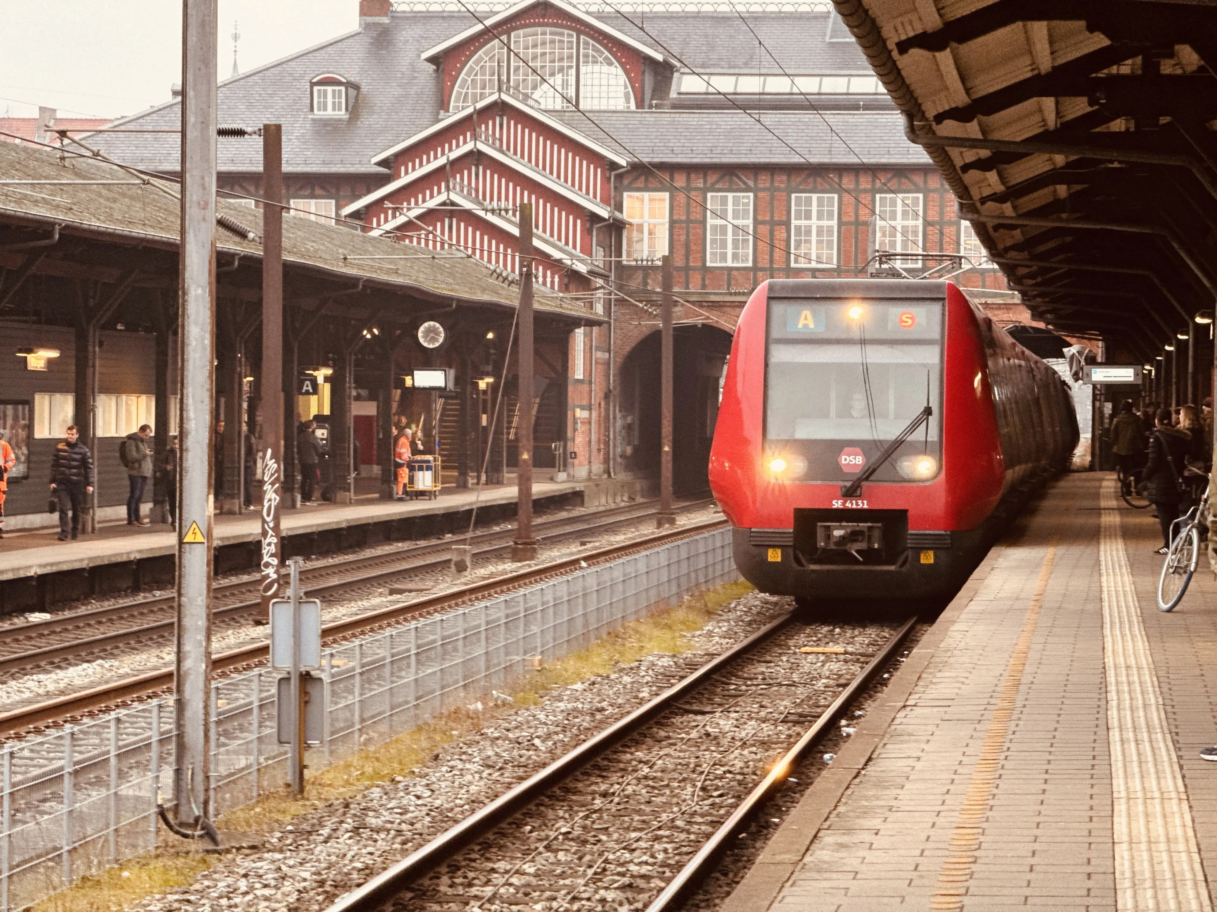 Billede af DSB SE 4131 fotograferet ud for Østerport Station. Billede af DSB SE 4131 fotograferet ud for Østerport Station.