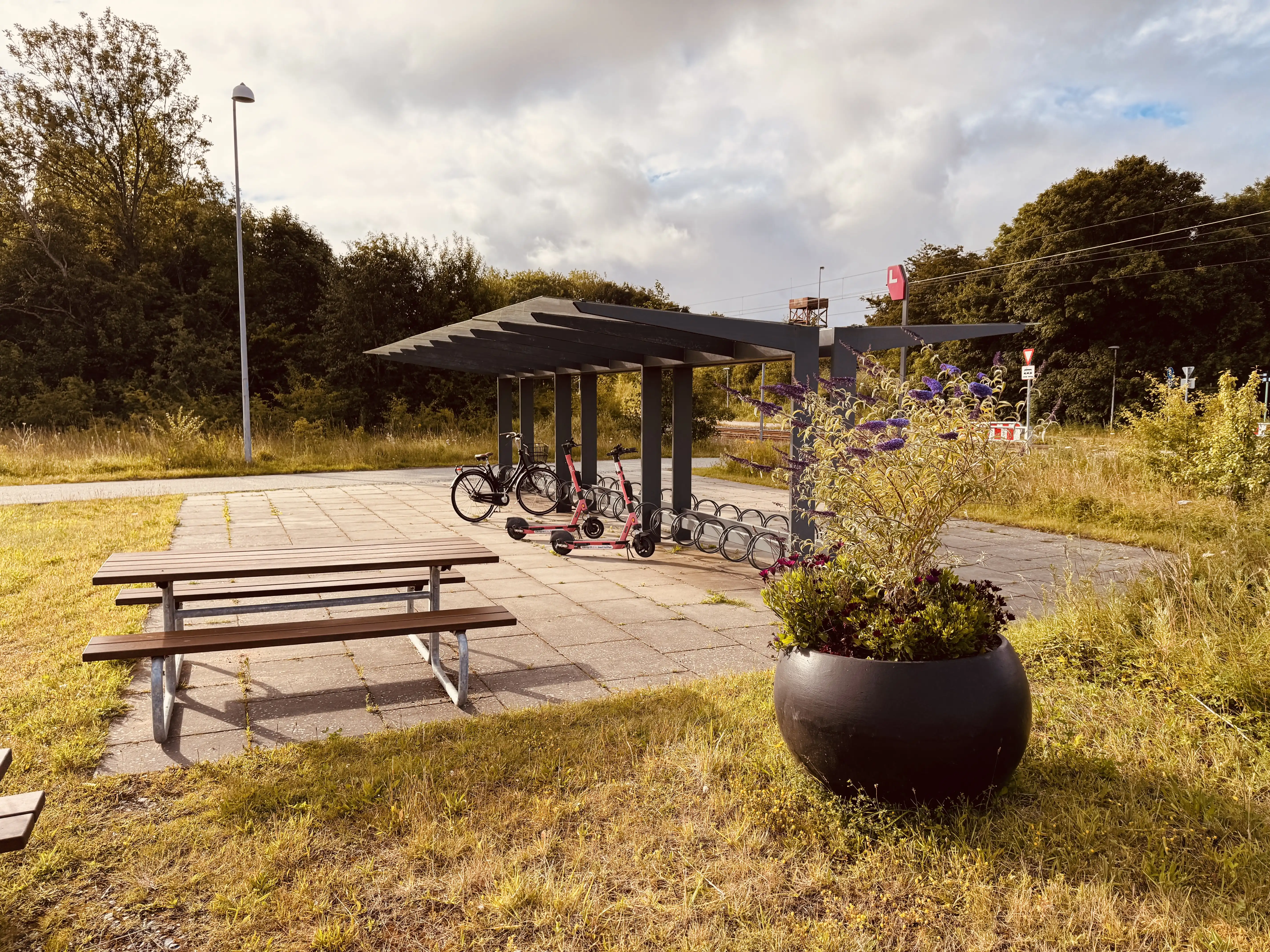 Billede af Gl. Skejby (Agro Food Park) Letbanestation. Billede af Gl. Skejby (Agro Food Park) Letbanestation.