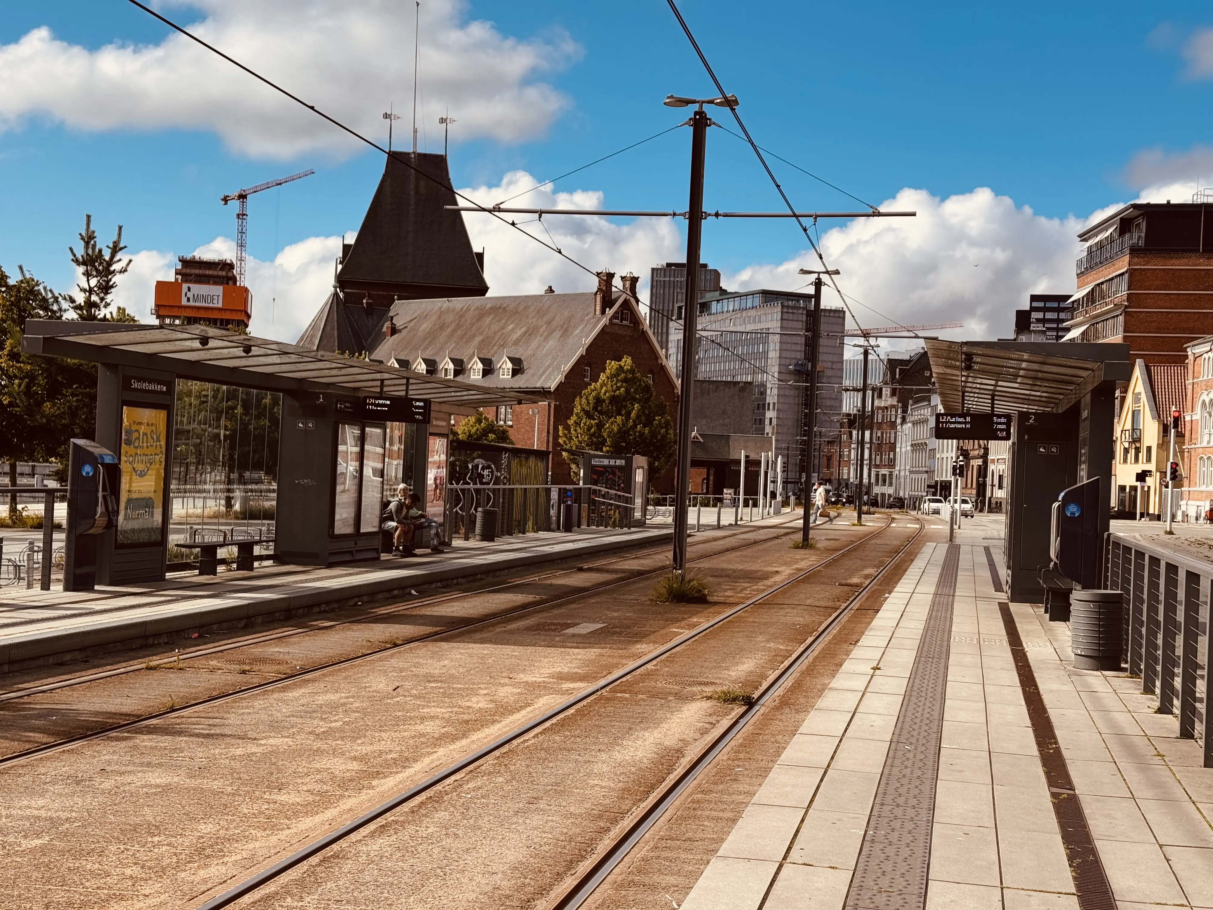 Billede af Skolebakken Letbanestation. Billede af Skolebakken Letbanestation.
