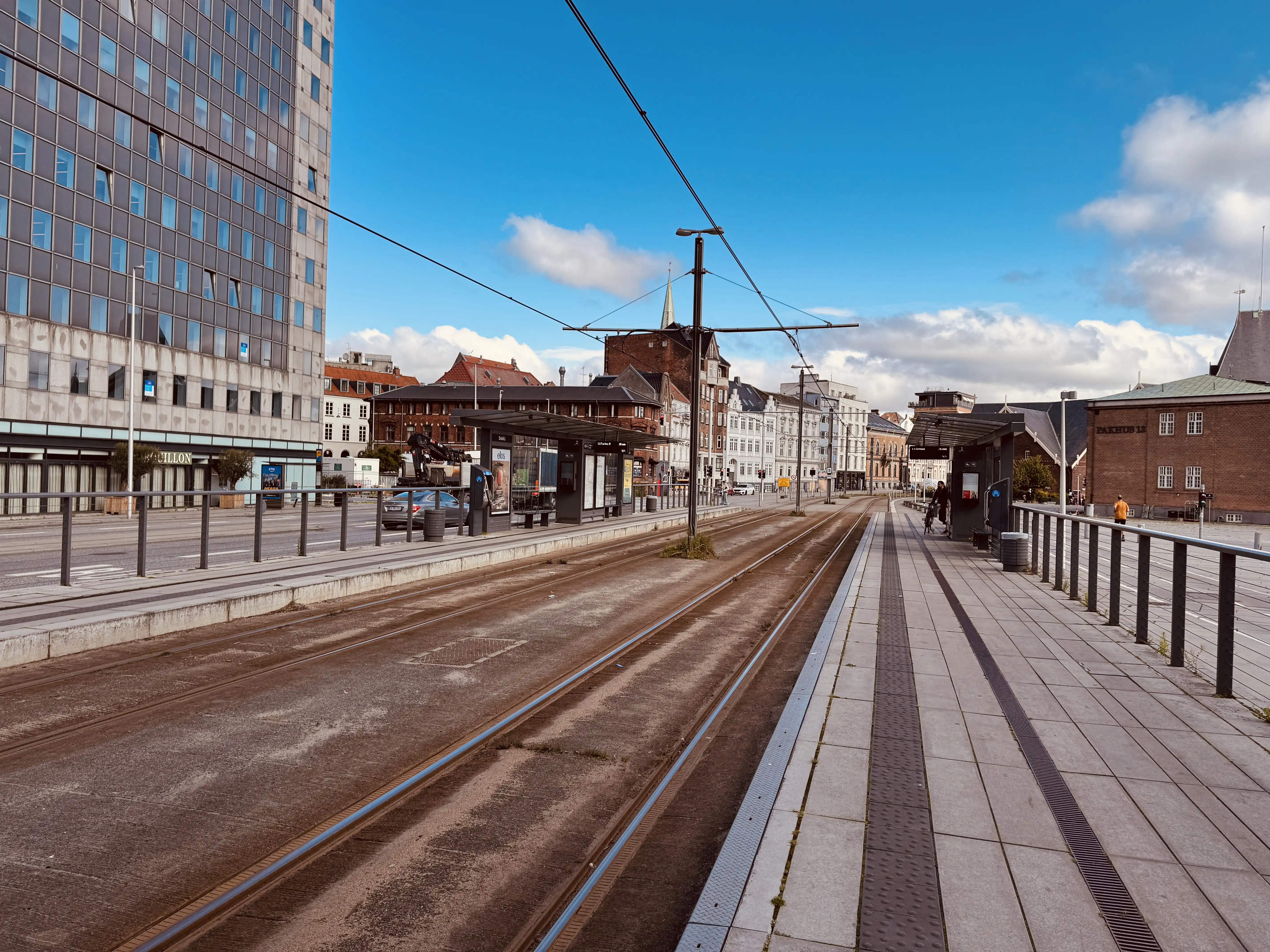 Billede af Dokk1 Letbanestation. Billede af Dokk1 Letbanestation.