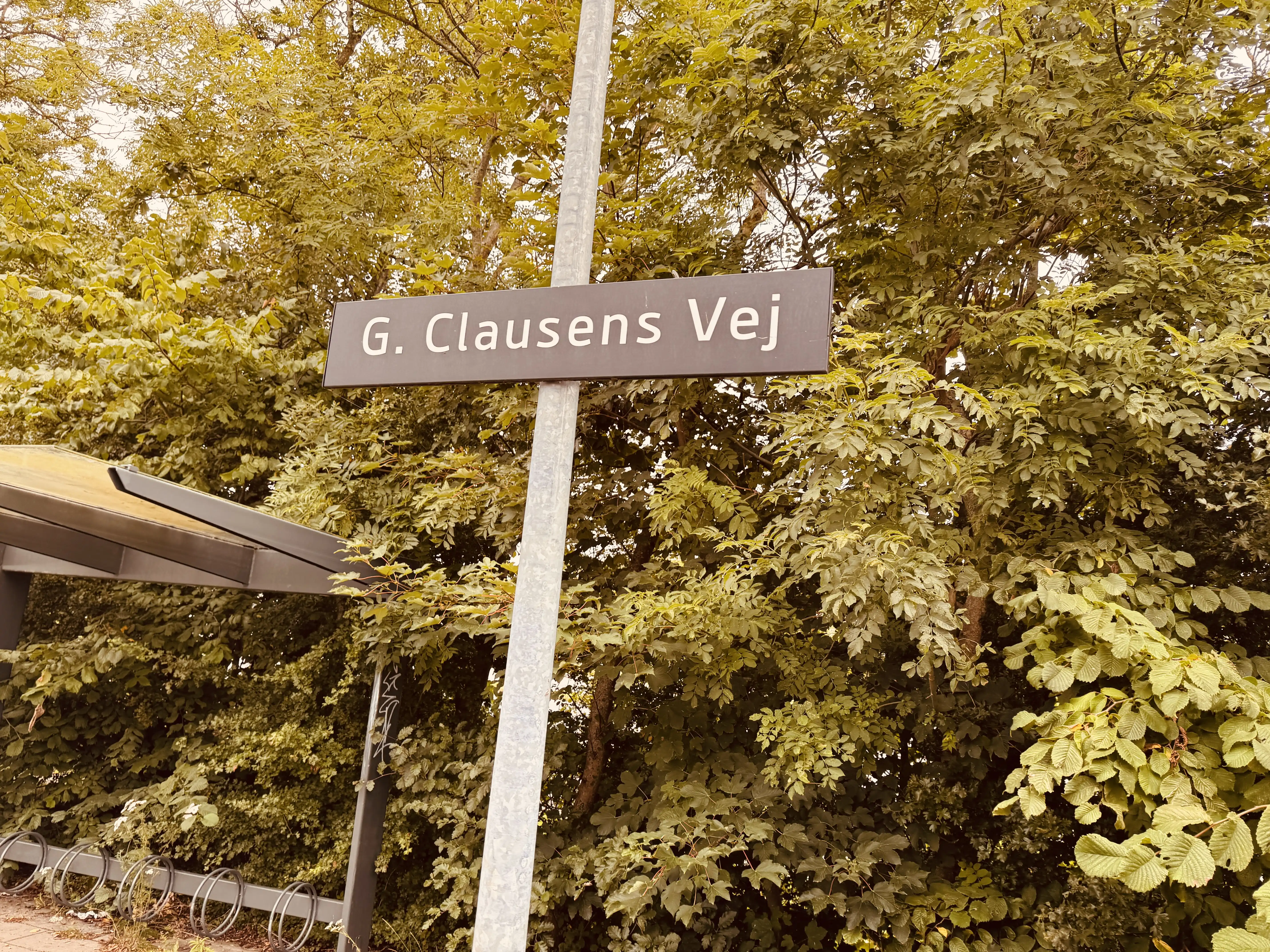 Billede af Gunnar Clausensvej Trinbræt. Billede af Gunnar Clausensvej Trinbræt.