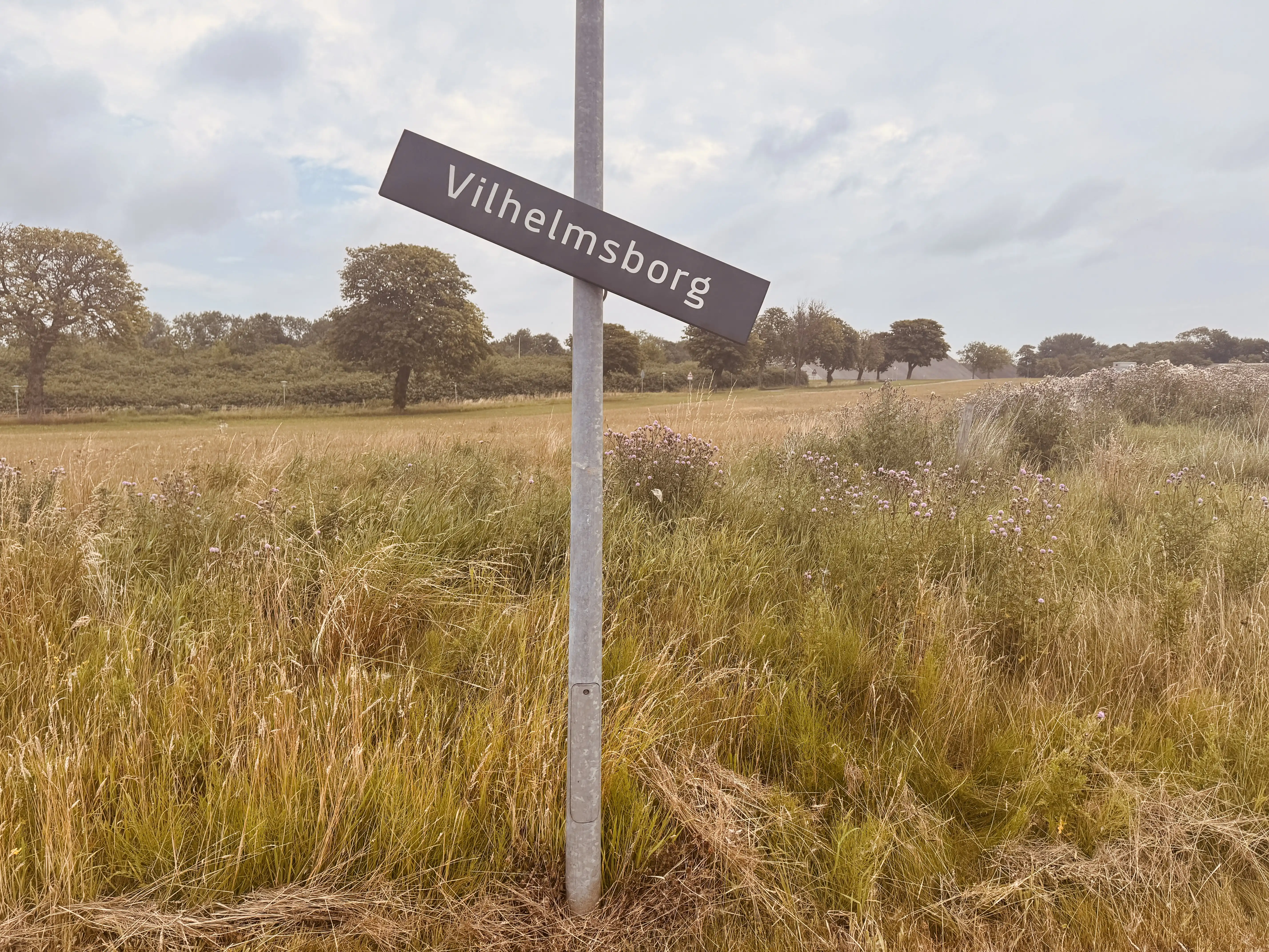 Billede af Vilhelmsborg Trinbræt. Billede af Vilhelmsborg Trinbræt.