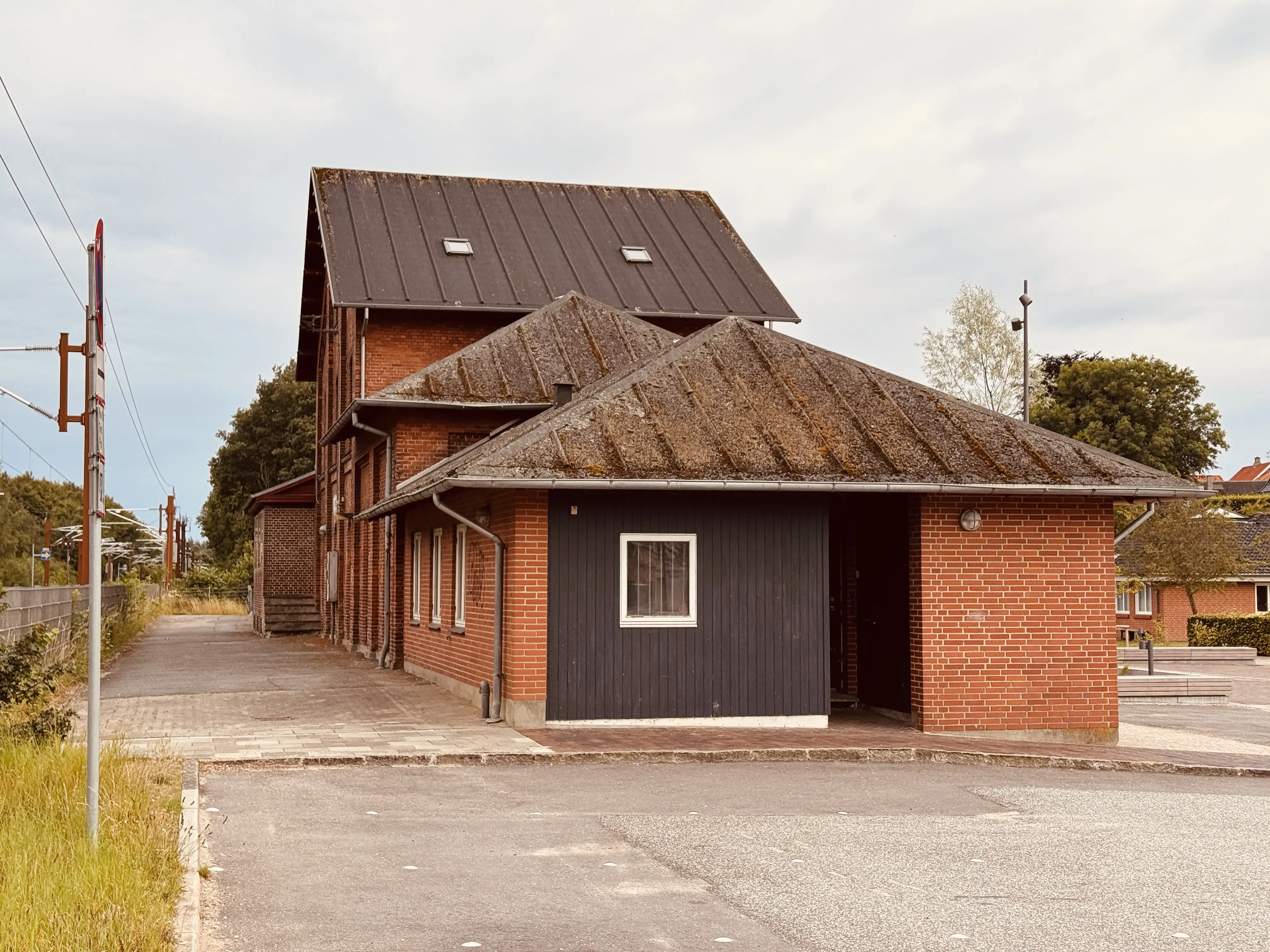 Billede af Hovedgård Station. Billede af Hovedgård Station.