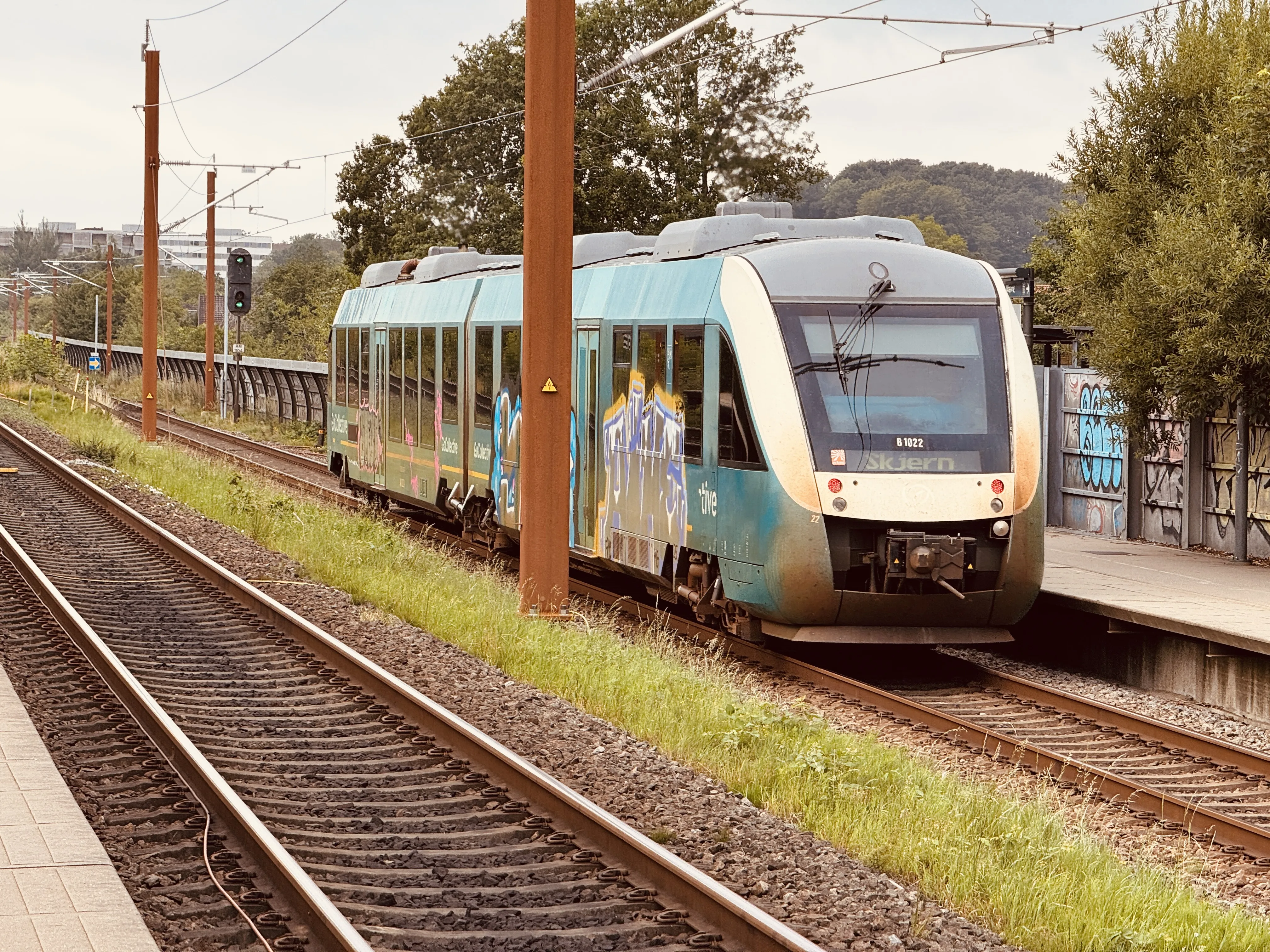 Billede af GoCollective AR 1022, tidligere ARRIVA AR 1022 fotograferet ud for Viby Jylland Trinbræt.