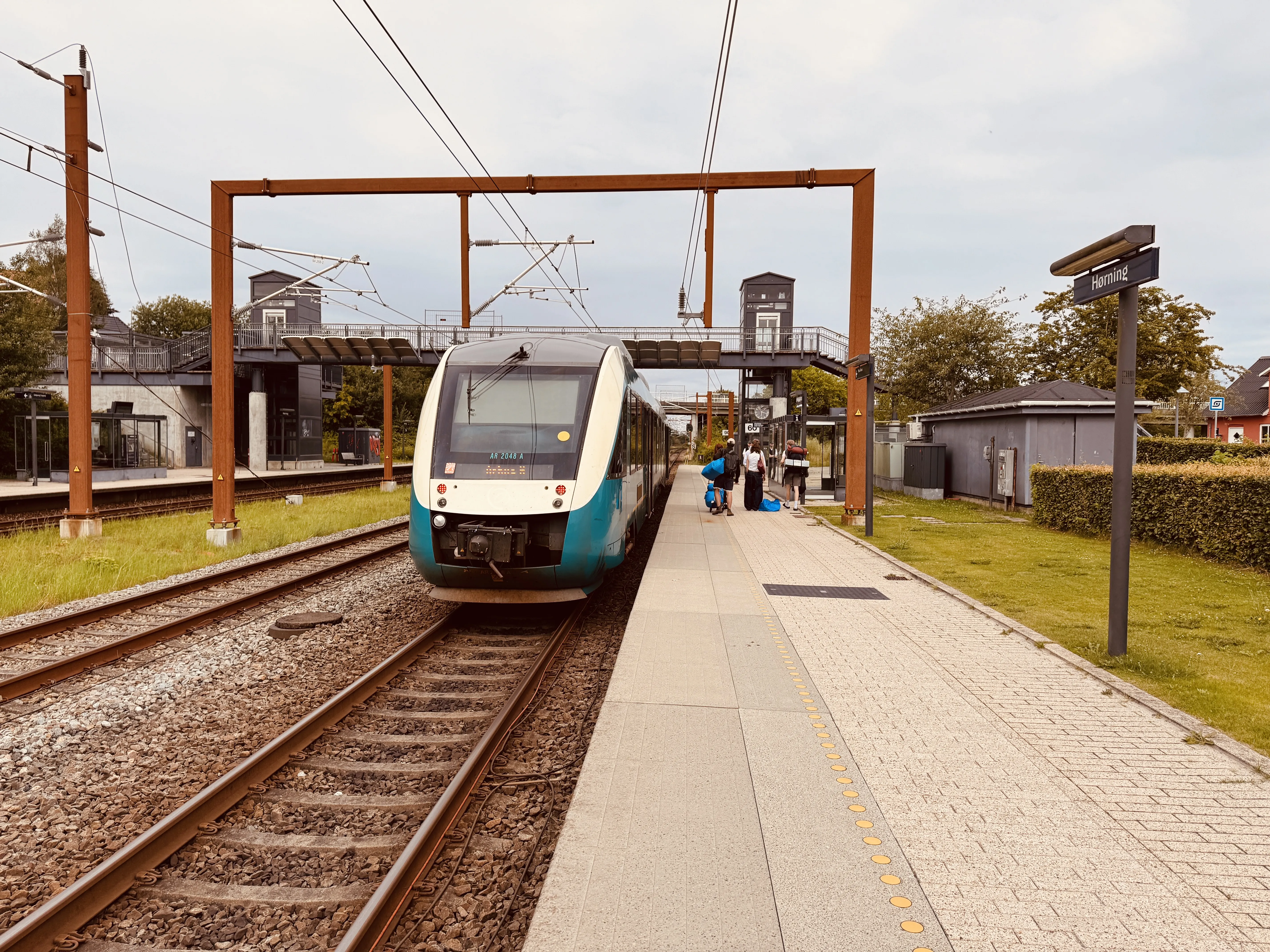 Billede af GoCollective AR 2048, tidligere ARRIVA AR 2048 fotograferet ud for Hørning Trinbræt. Billede af GoCollective AR 2048, tidligere ARRIVA AR 2048 fotograferet ud for Hørning Trinbræt.