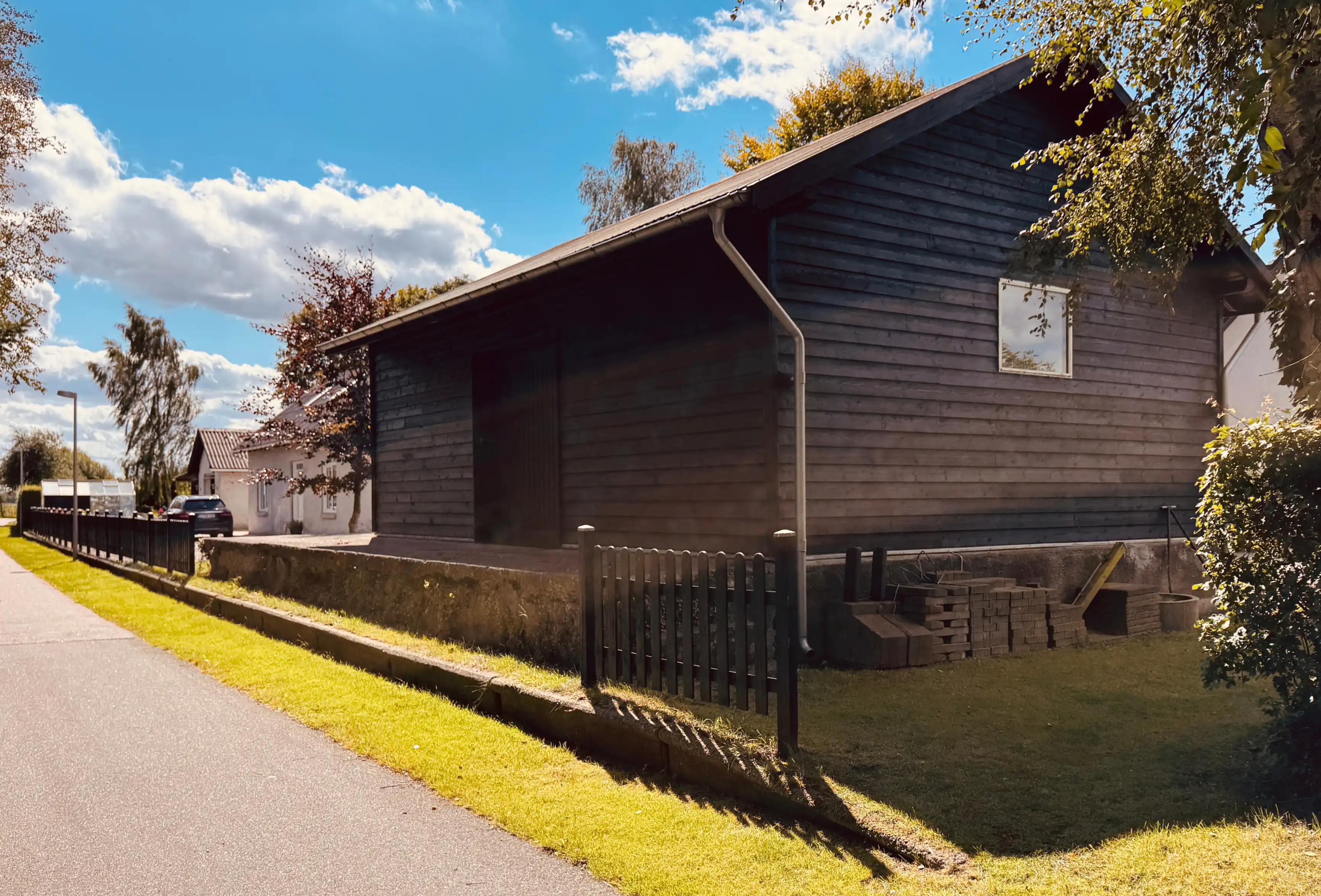 Billede af Veddum Stations varehus.