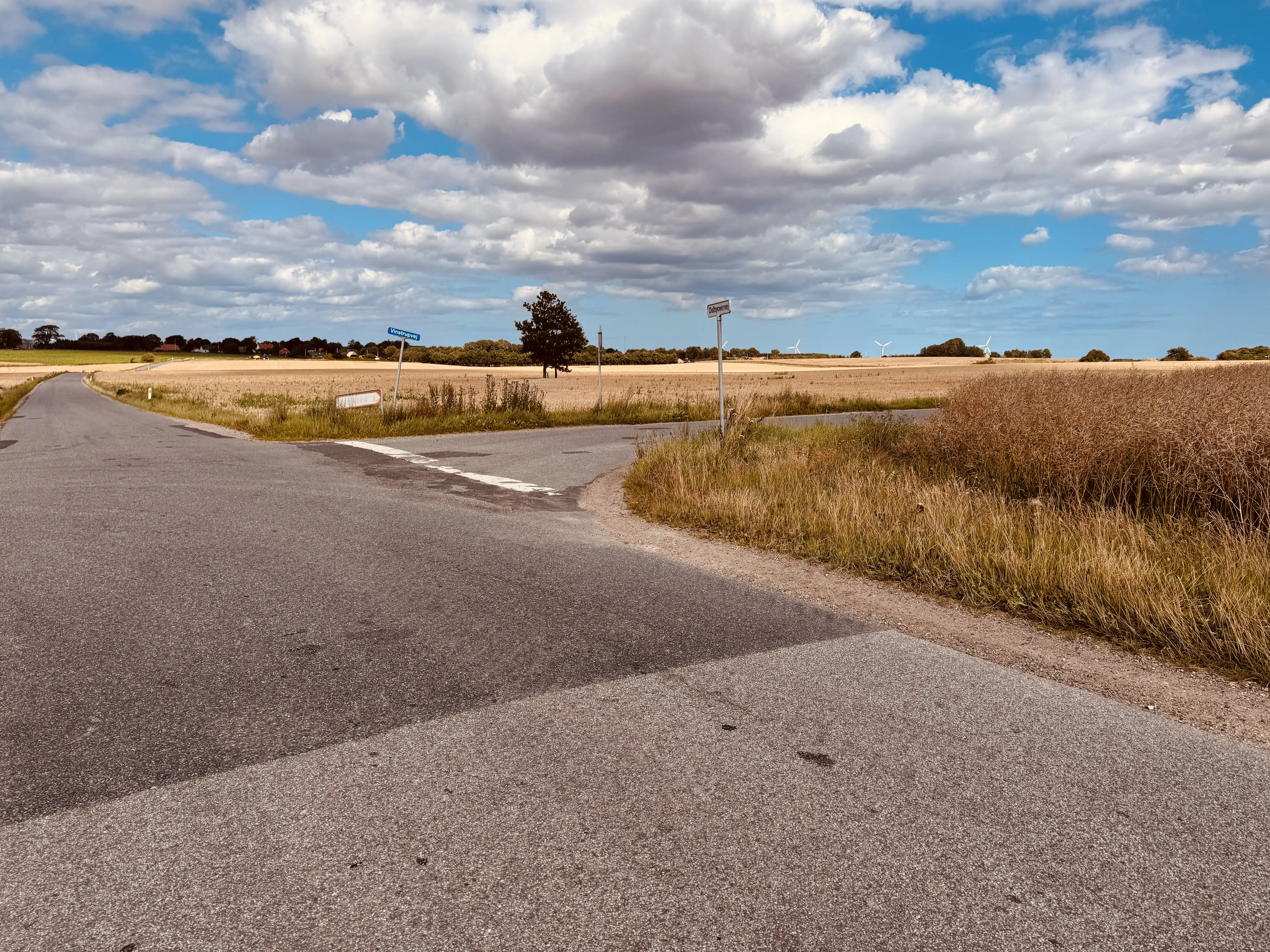 Billede af Vinstrupvejen Trinbræt - Trinbræt er nedrevet, men Vinstrupvejen Trinbræt har ligget her. Billede af Vinstrupvejen Trinbræt - Trinbræt er nedrevet, men Vinstrupvejen Trinbræt har ligget her.