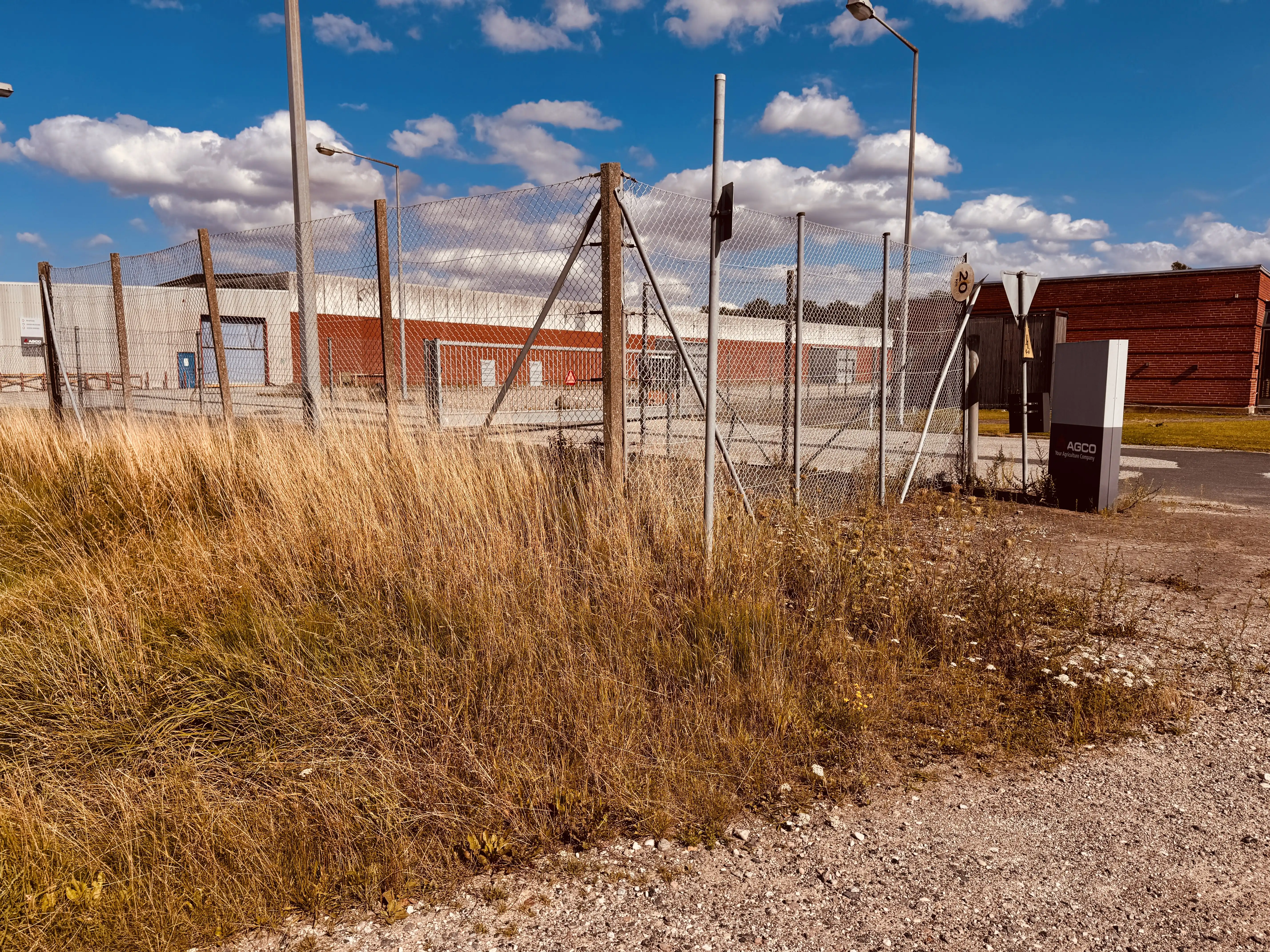 Billede af Dronningborg Allé Trinbræt - Trinbræt er nedrevet, men Dronningborg Allé Trinbræt har ligget her.