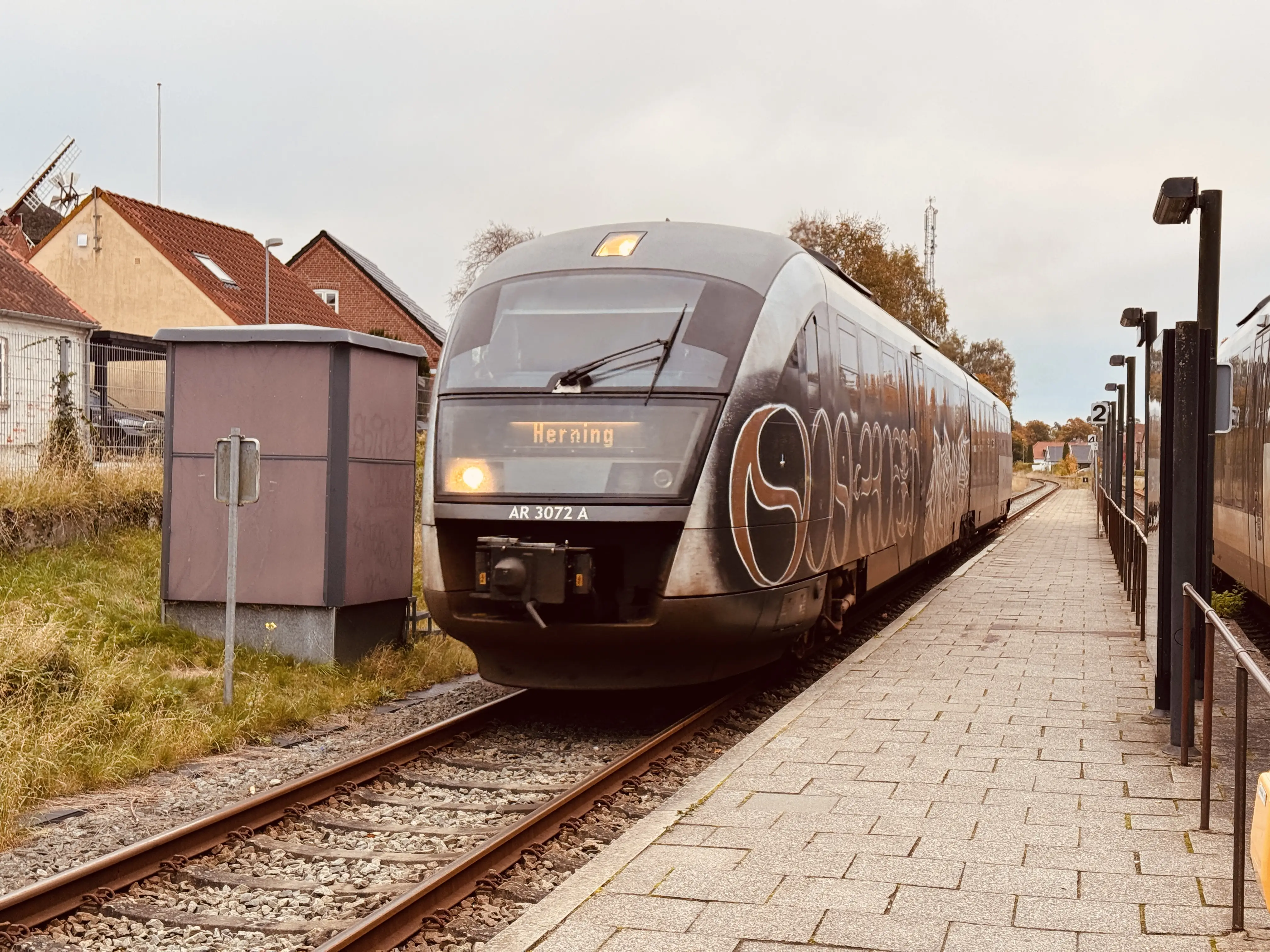 Billede af GoCollective AR 3072, tidligere DSB MQ 4122-4922 fotograferet ud for Ry Station.