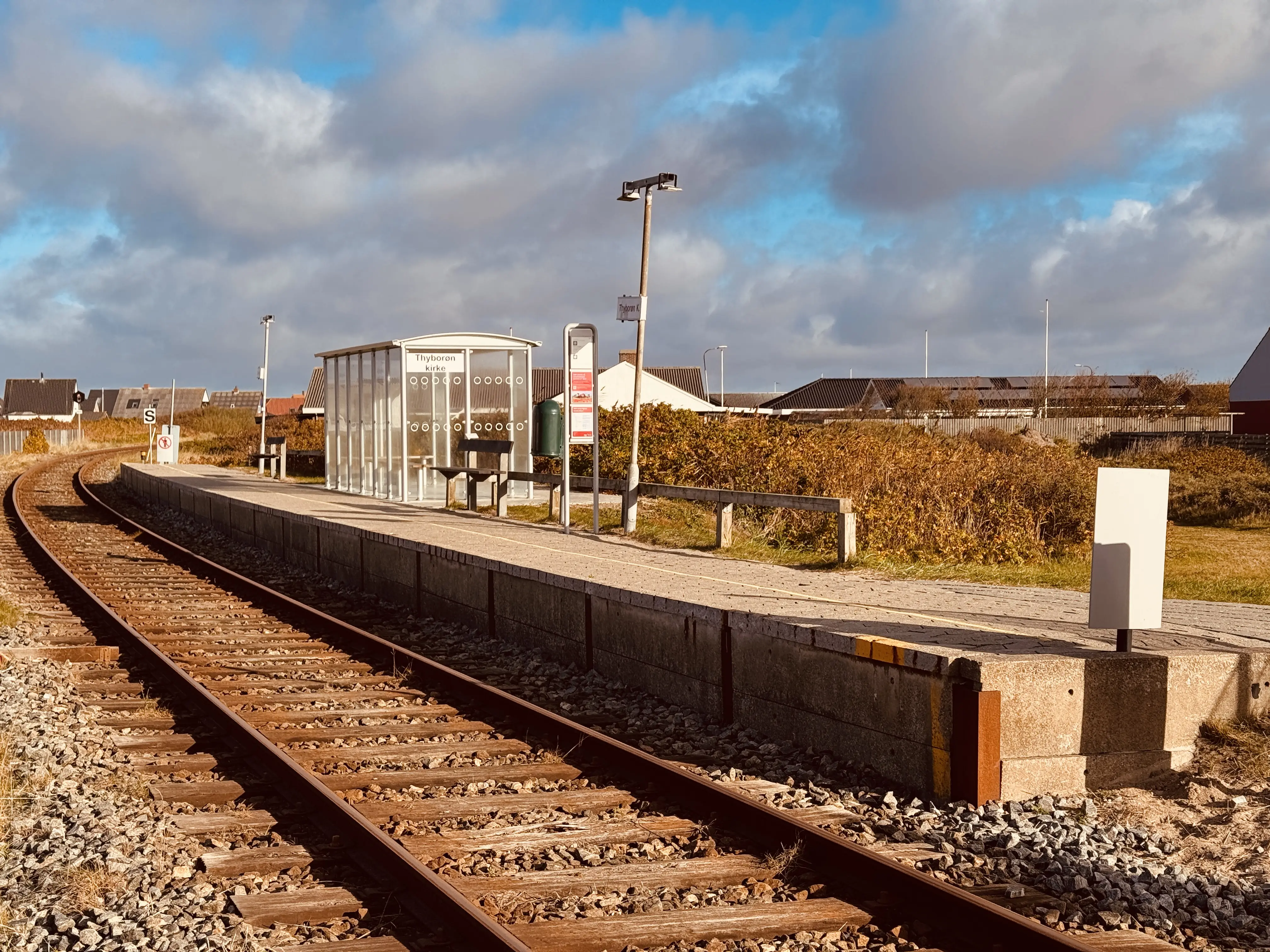 Billede af Thyborøn Kirke Trinbræt. Billede af Thyborøn Kirke Trinbræt.