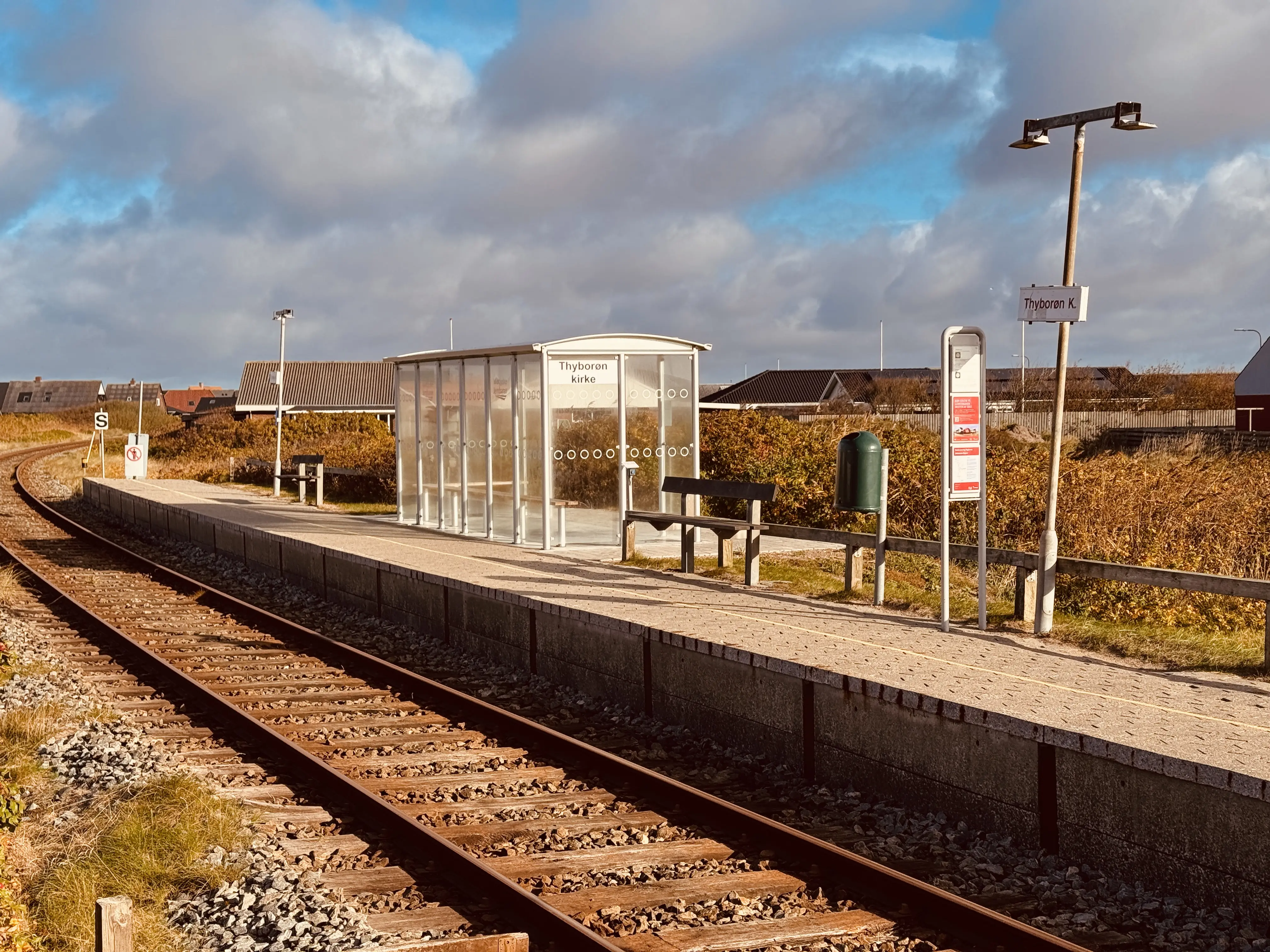 Billede af Thyborøn Kirke Trinbræt. Billede af Thyborøn Kirke Trinbræt.