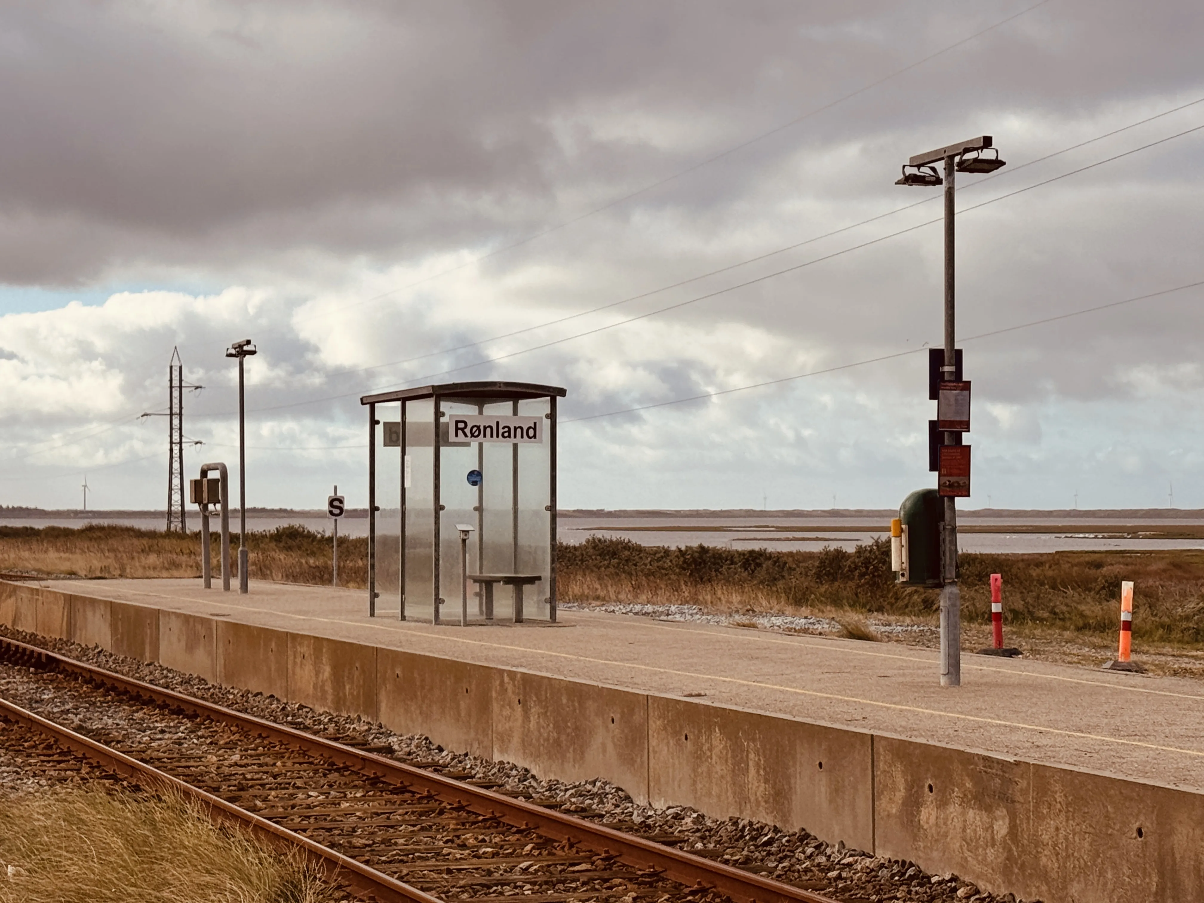 Billede af Rønland Trinbræt. Billede af Rønland Trinbræt.