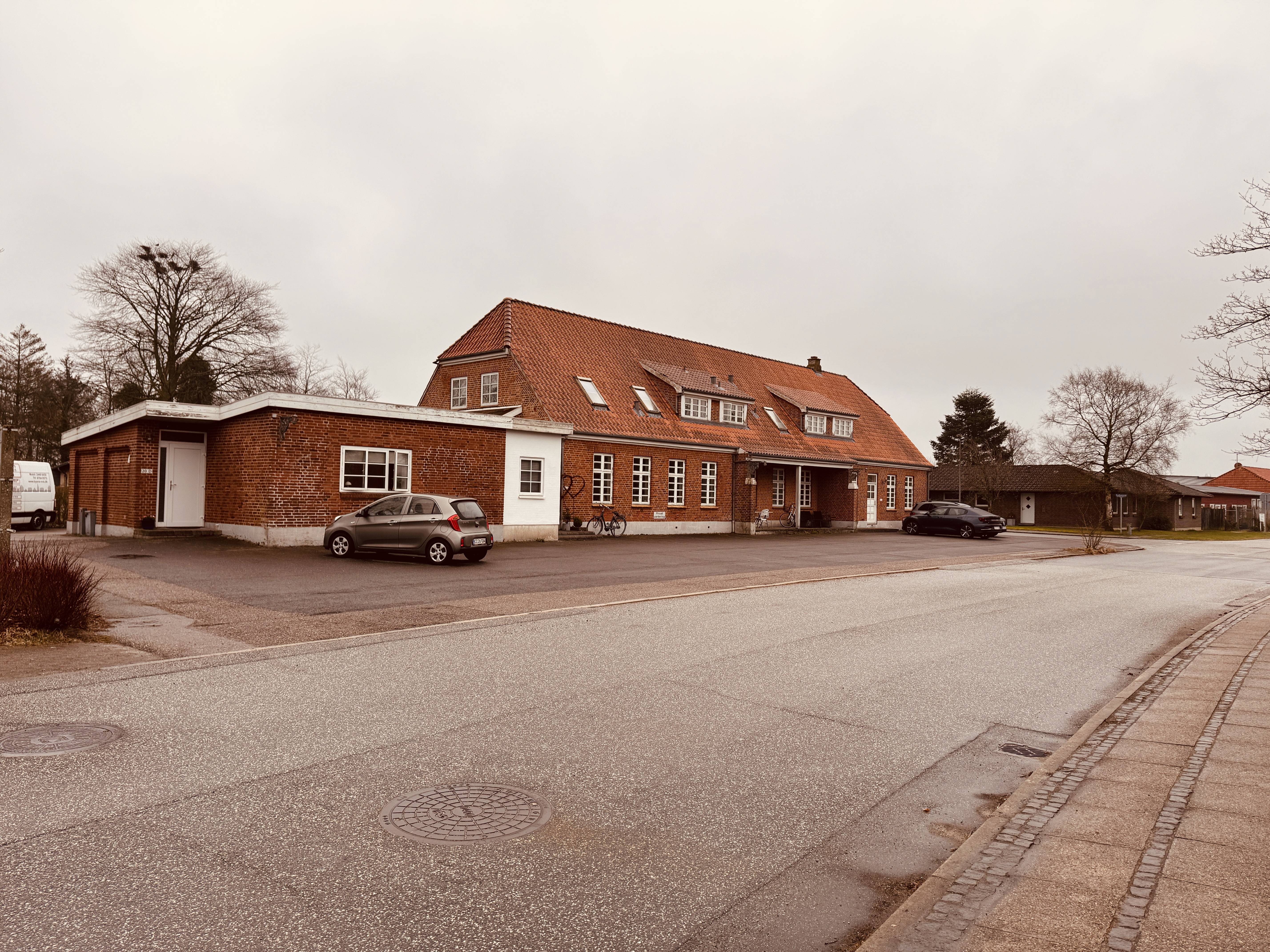Billede af Holstebro Sydbanegård.